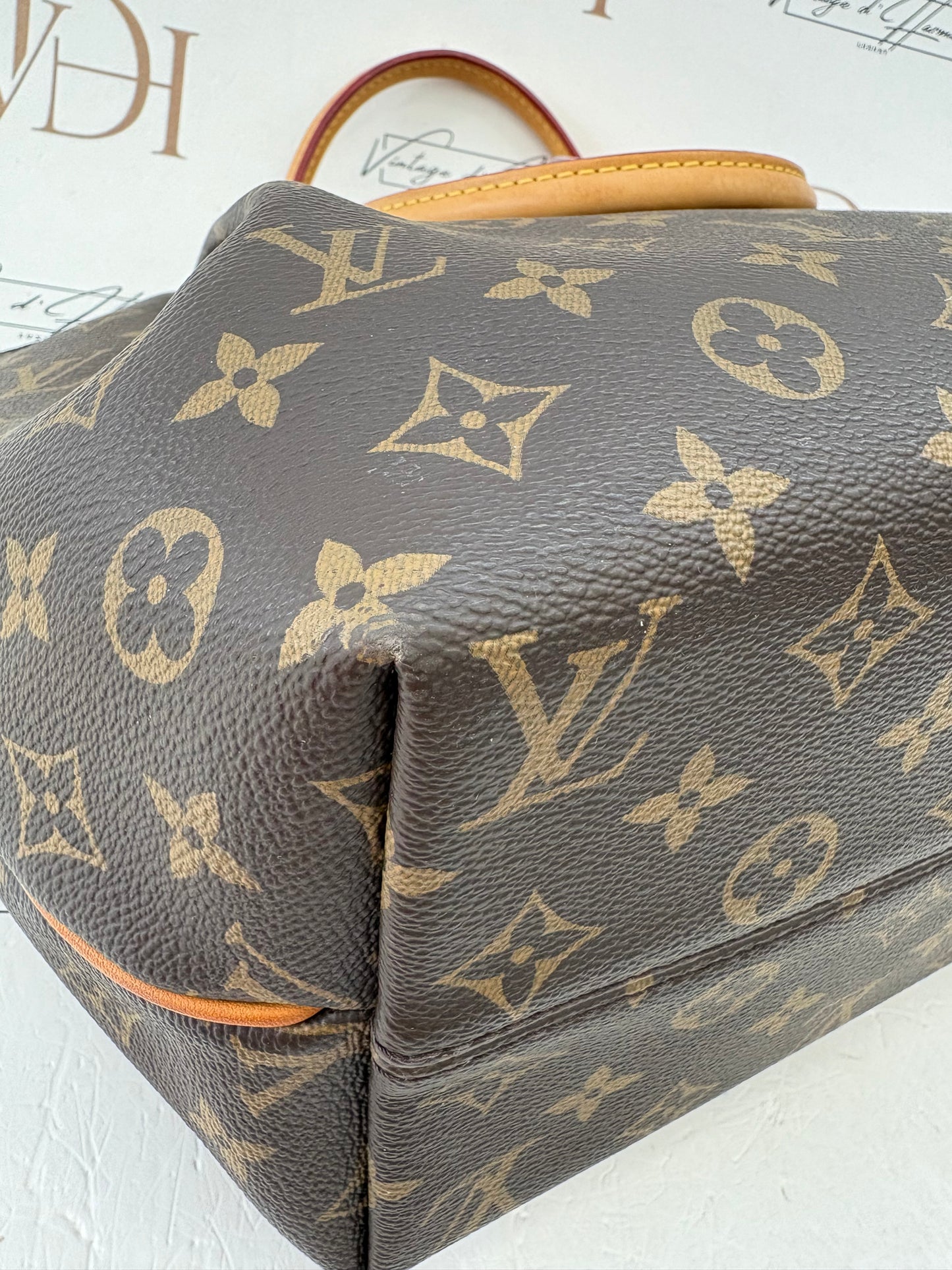 383263 - Louis Vuitton Turenne