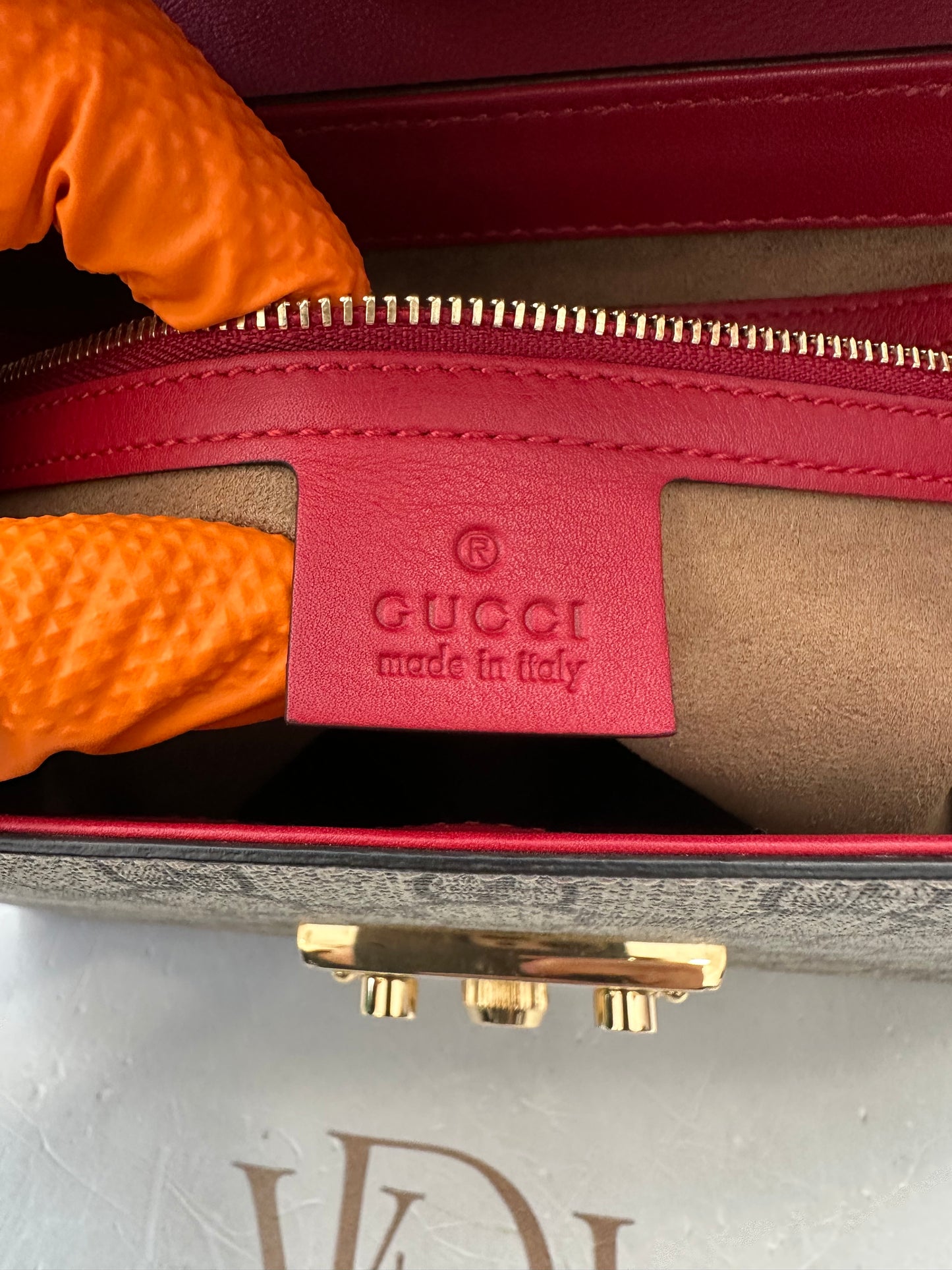 382992 - Gucci Padlock