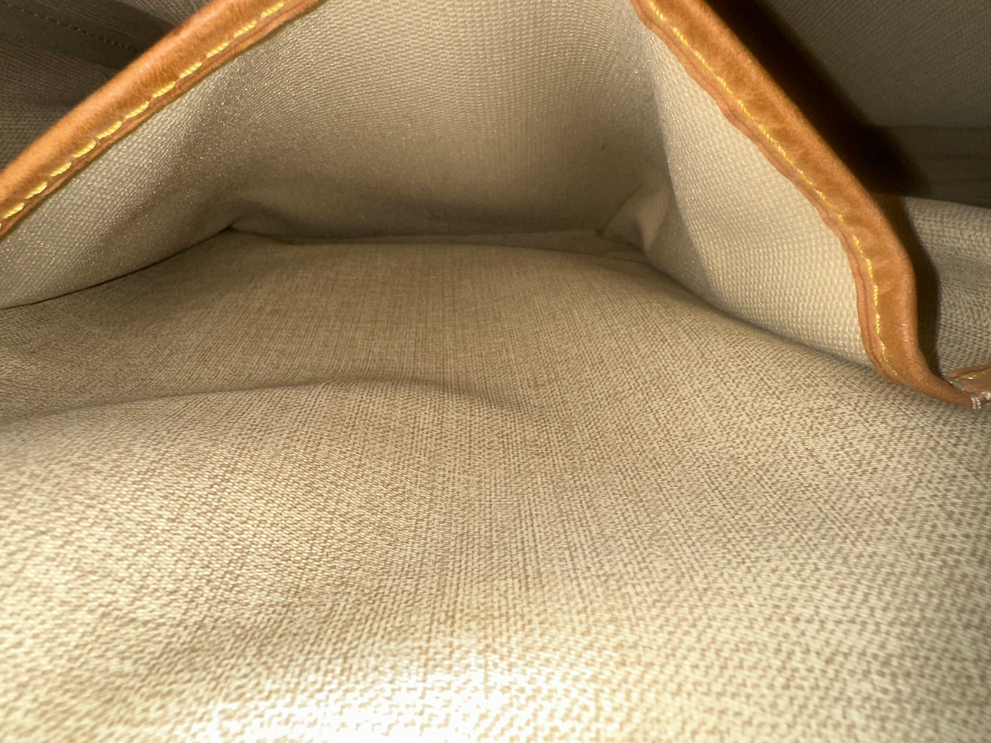 Louis Vuitton Reporter GM