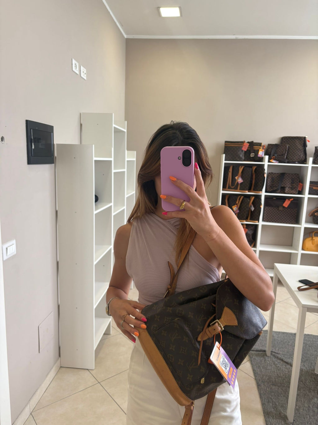 Louis Vuitton Montsouris MM