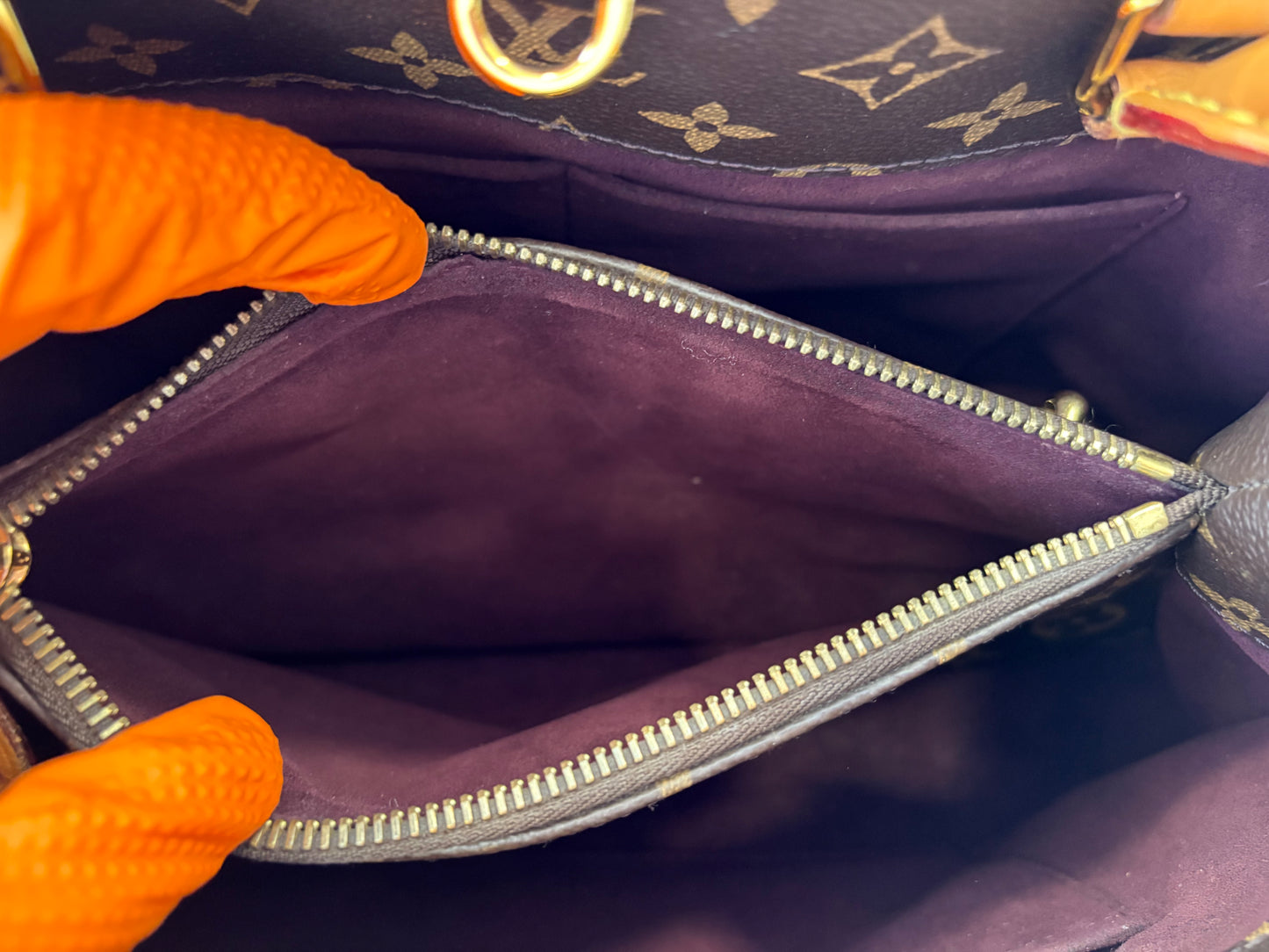 018231 - Louis Vuitton Montaigne