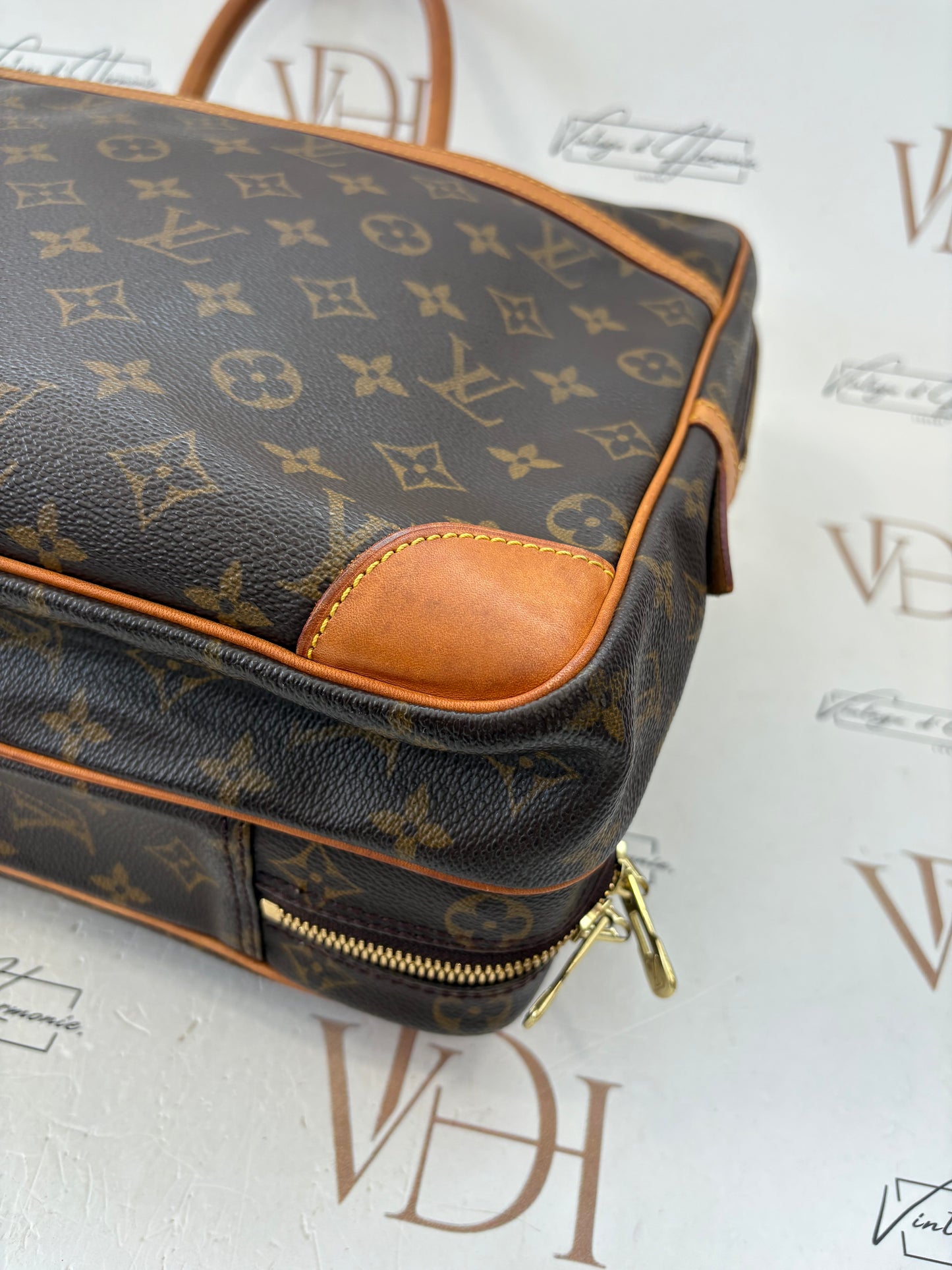 018300 - Louis Vuitton Porte Documents