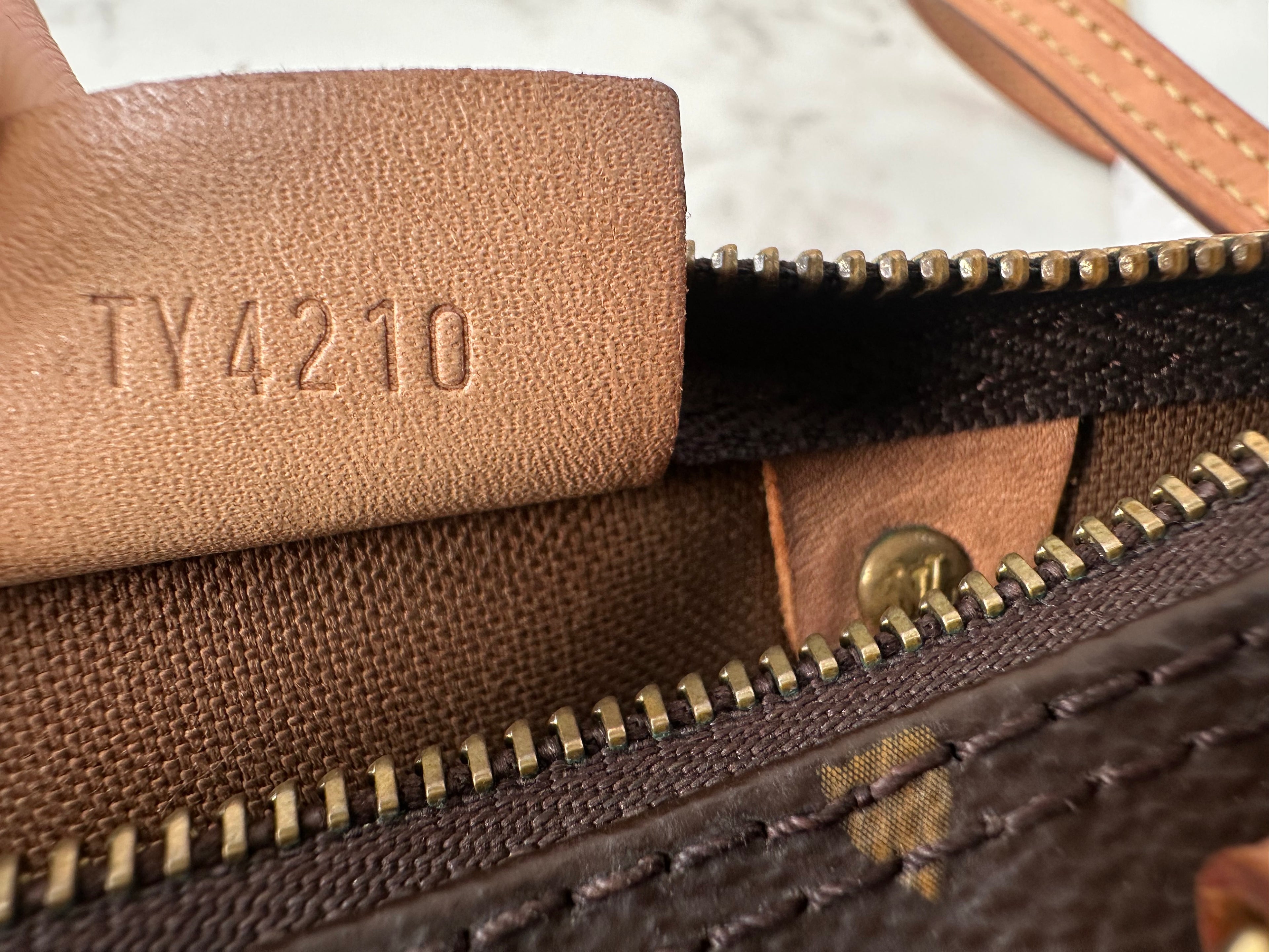 Louis Vuitton Speedy Nano Bandouliere