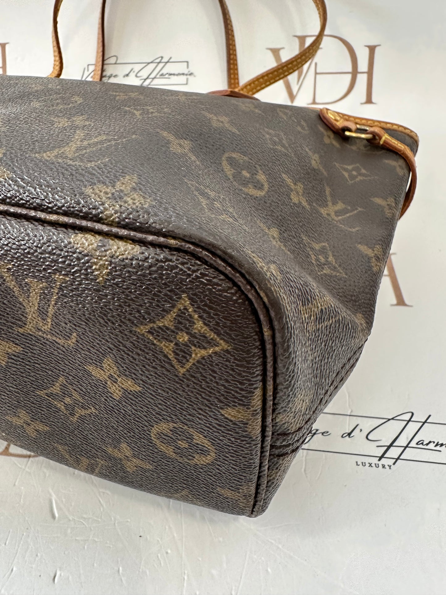 017901 - Louis Vuitton Neverfull PM