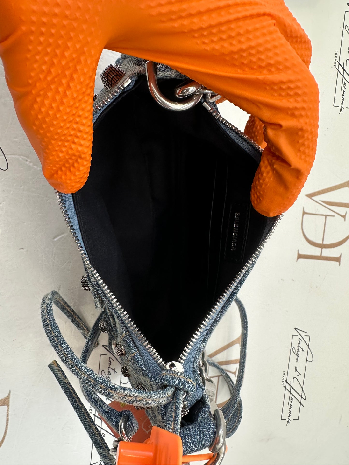 382994 - Balenciaga Le Cagole