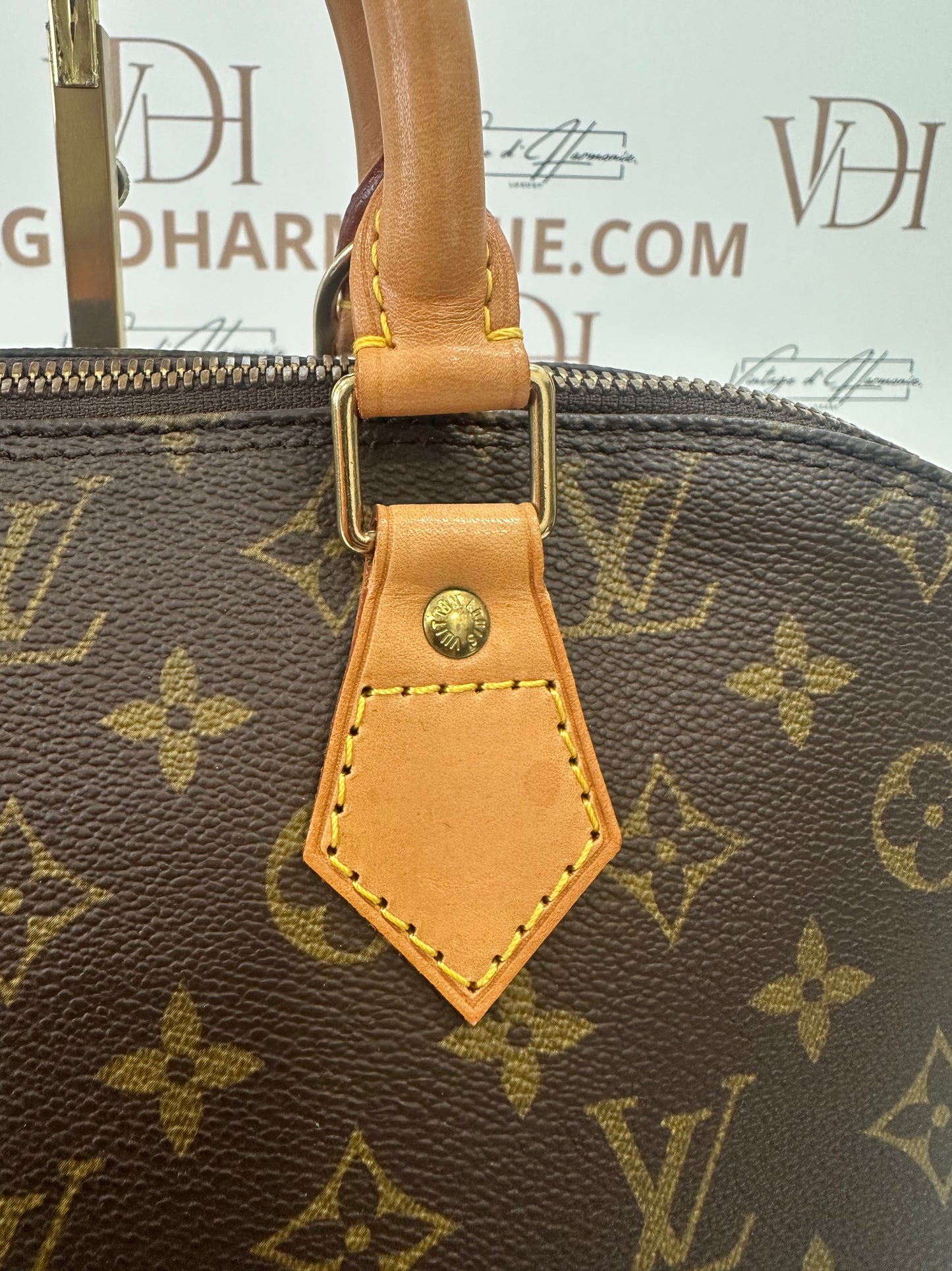 016897 - Louis Vuitton Alma