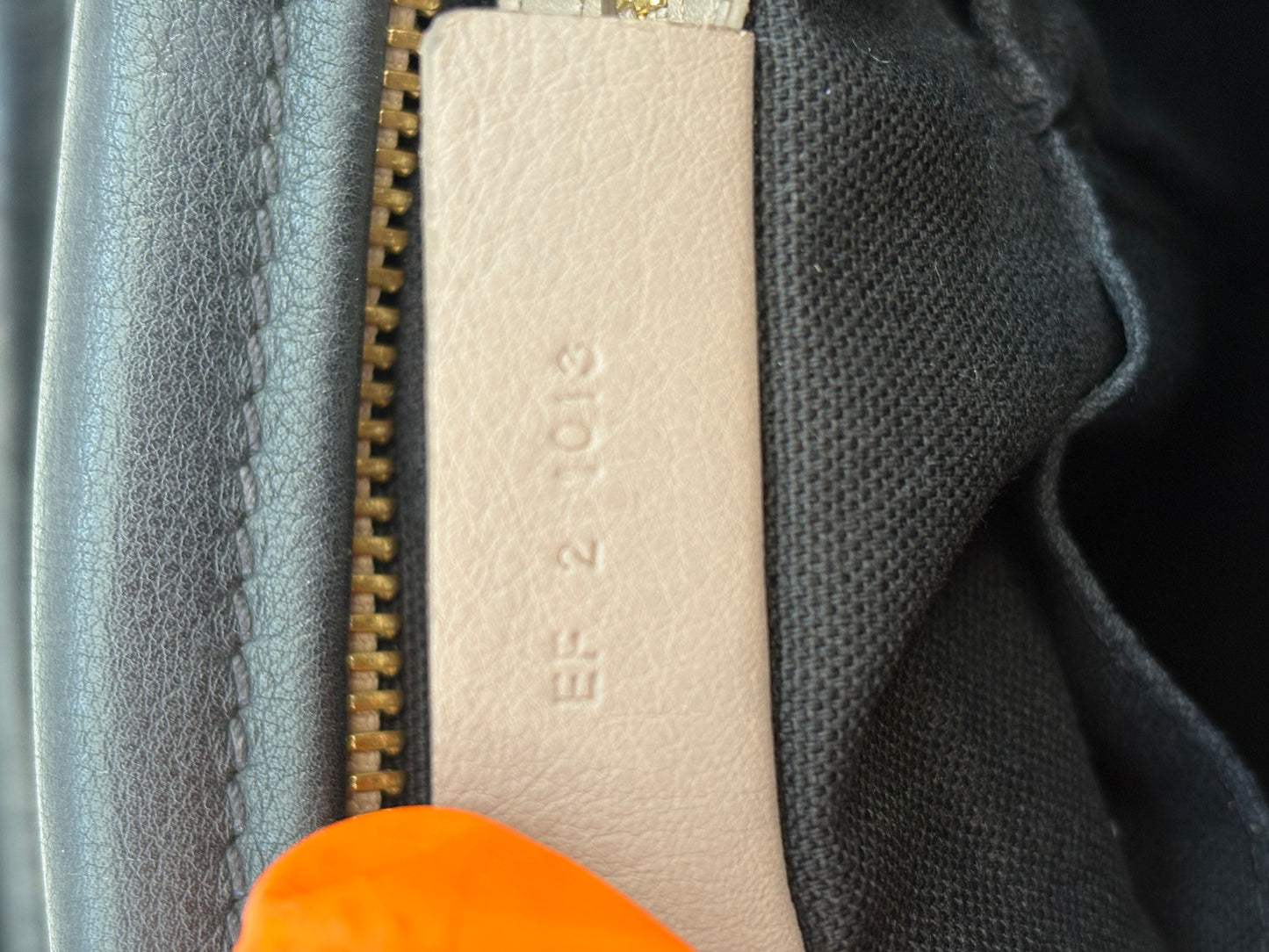 201275 - Givenchy Pandora