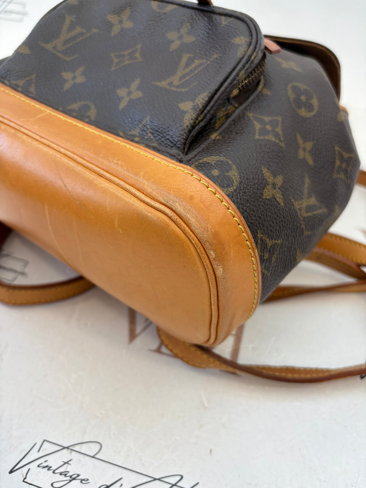 018858 - Louis Vuitton Mini Montsouris