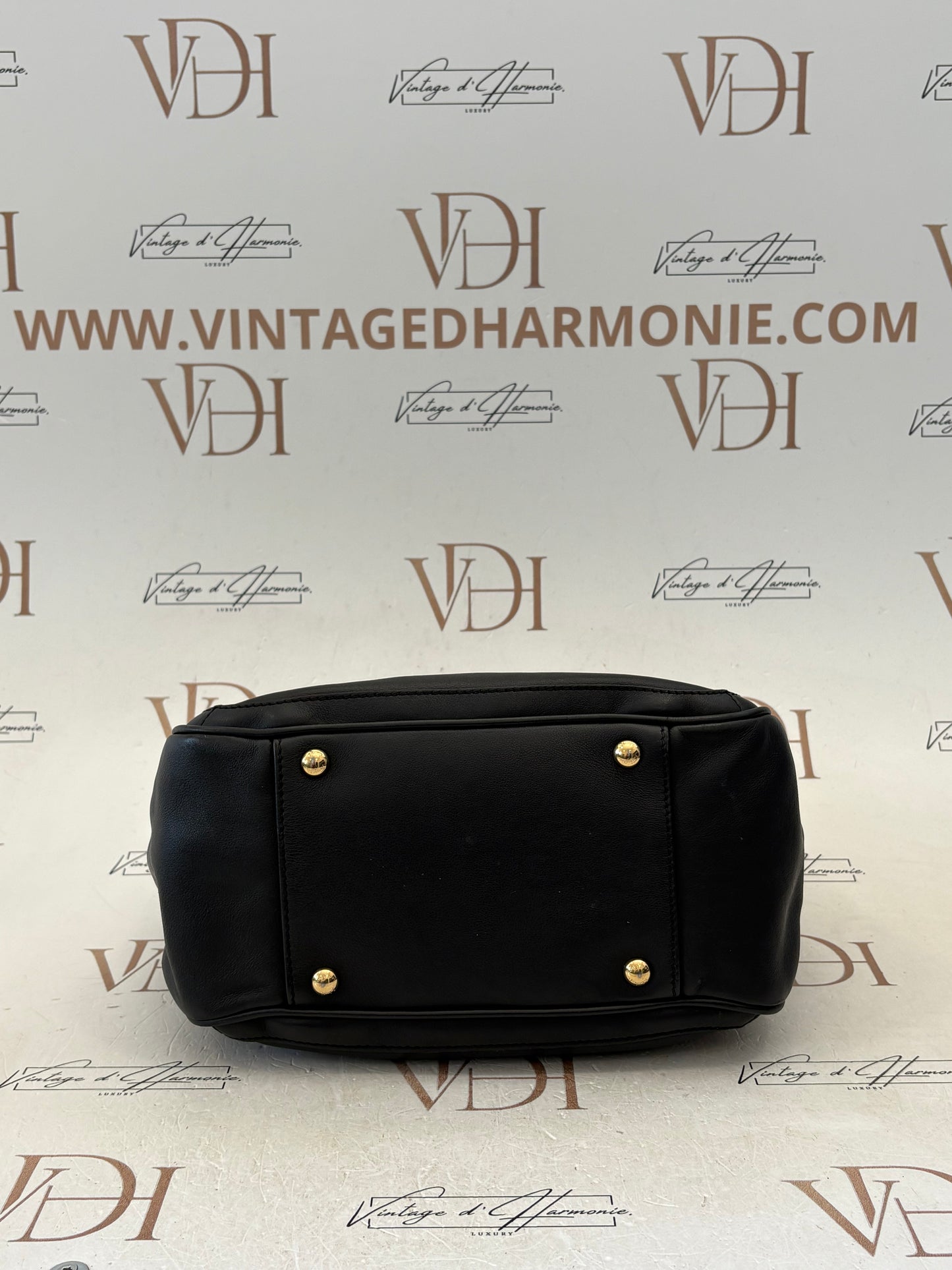 017240 - Salvatore Ferragamo