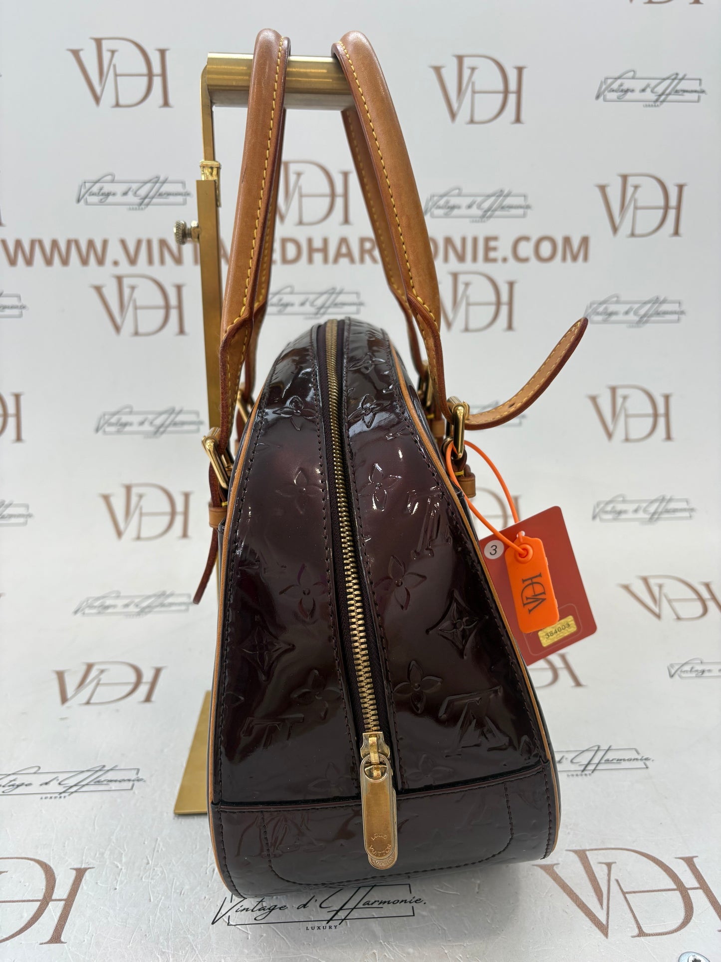 384003 - Louis Vuitton Summit Drive