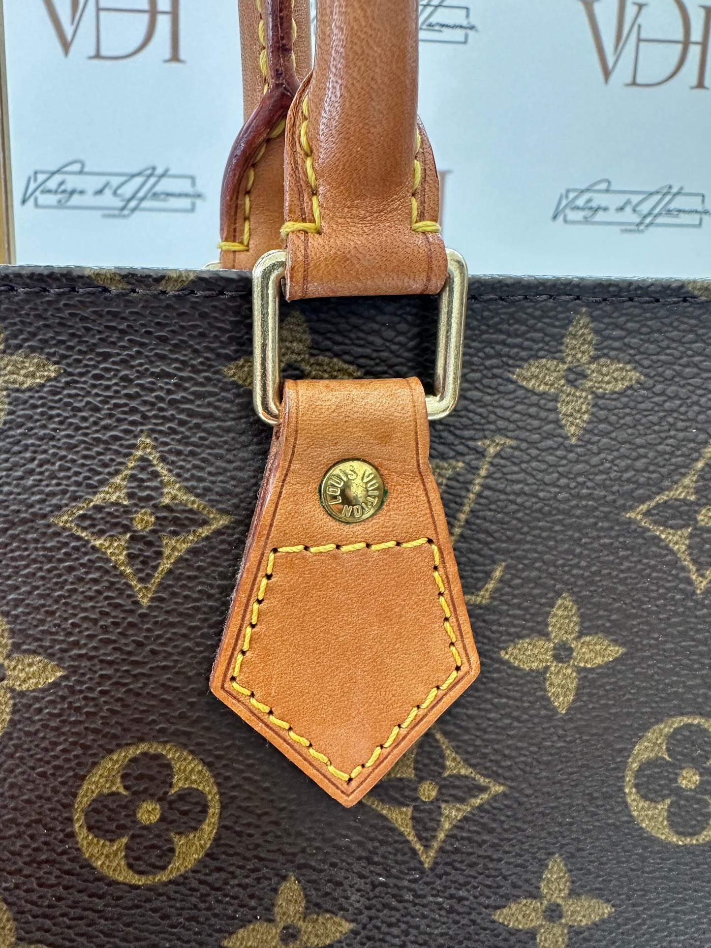016917 - Louis Vuitton Sac Plat