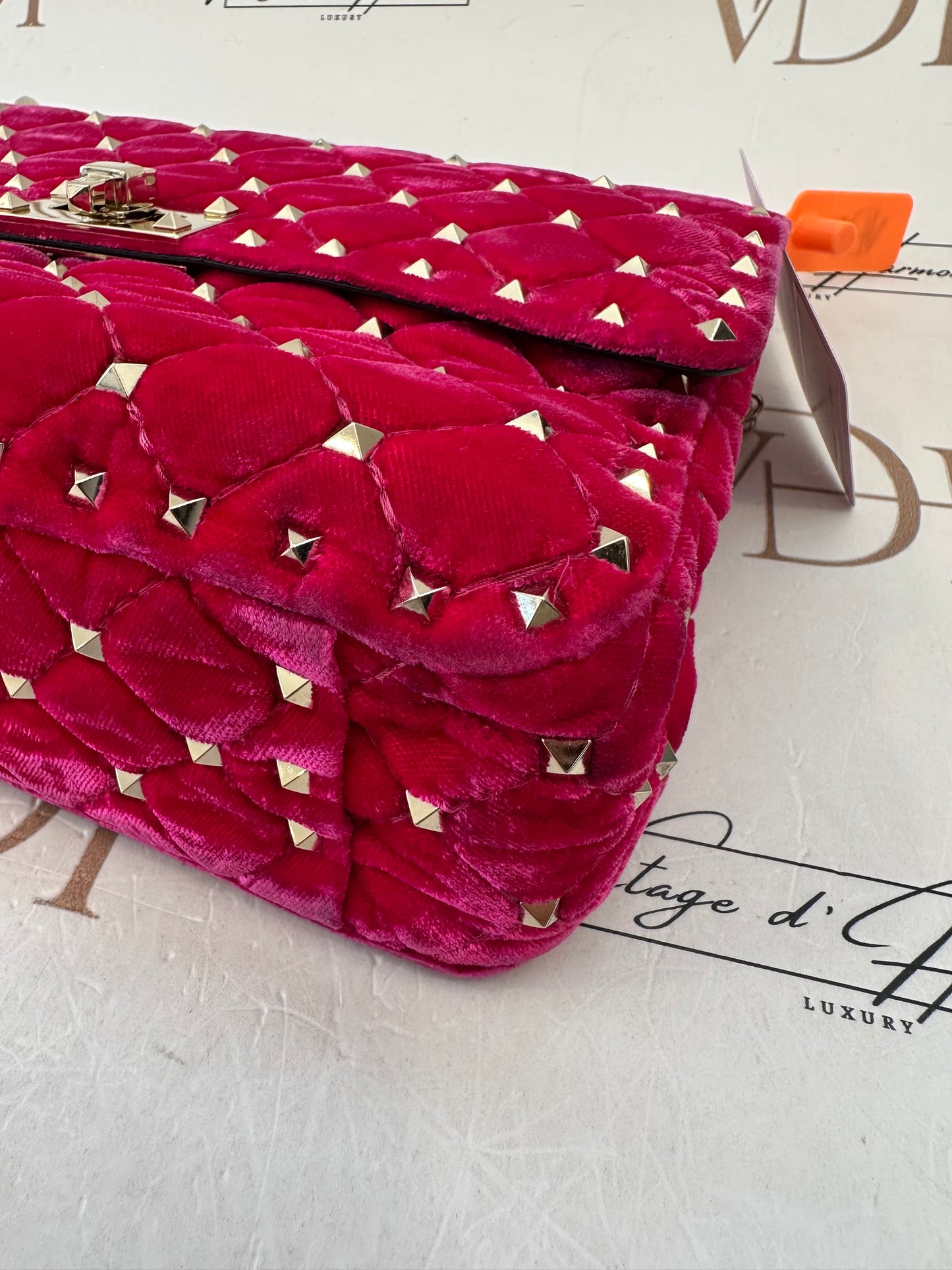 383138 - Valentino Rockstud