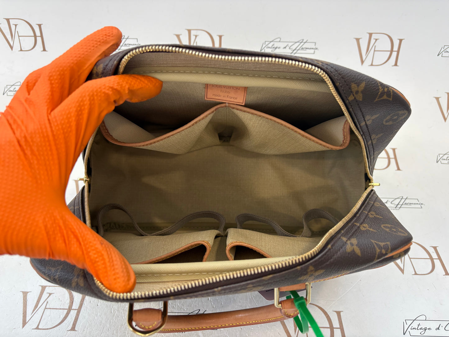 017132 - Louis Vuitton Deauville