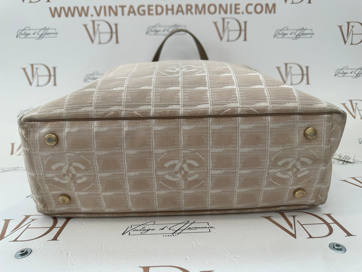 017762 - Chanel Beige Jacquard Nylon
