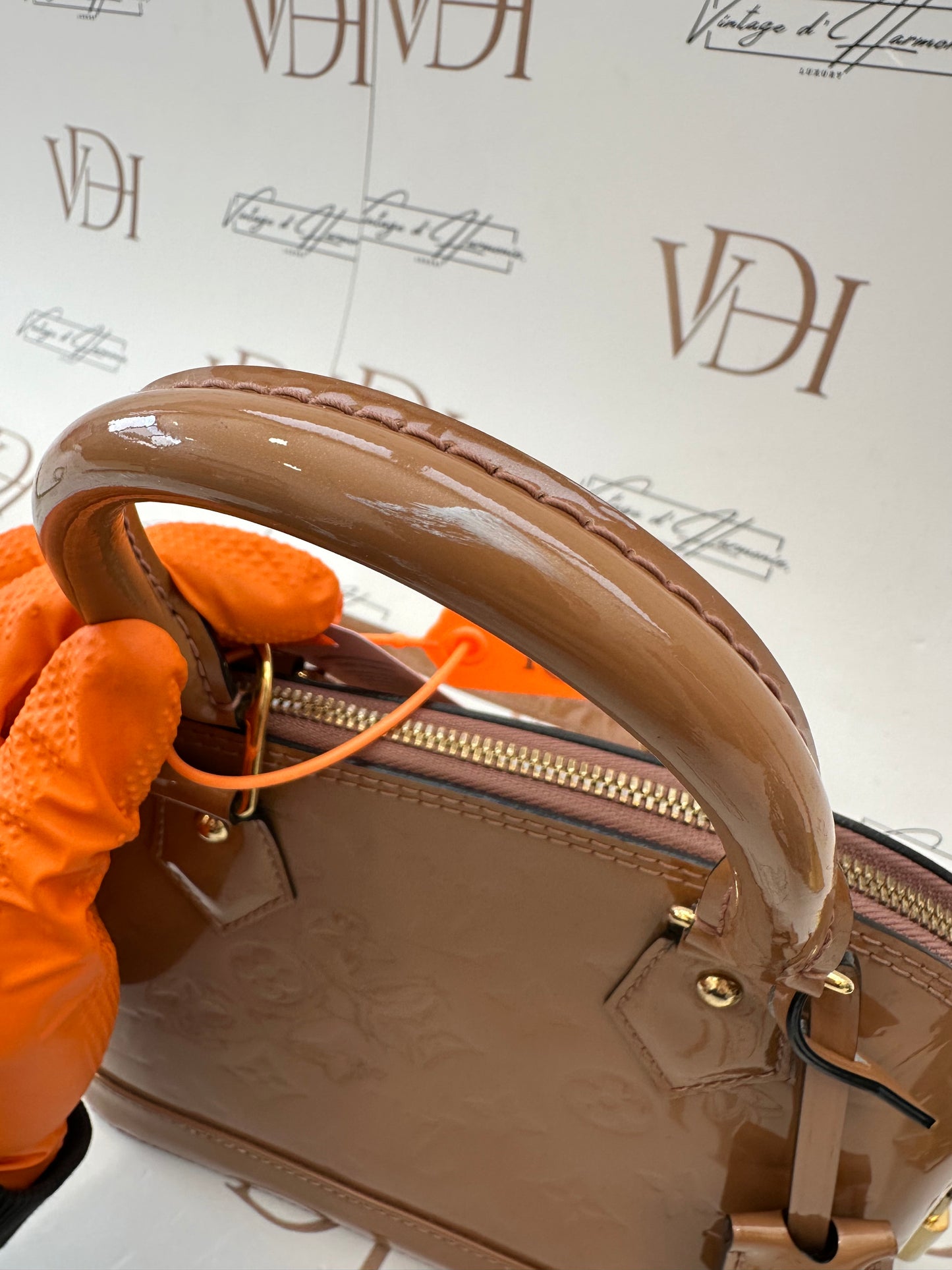 382897 - Louis Vuitton Alma BB Brown