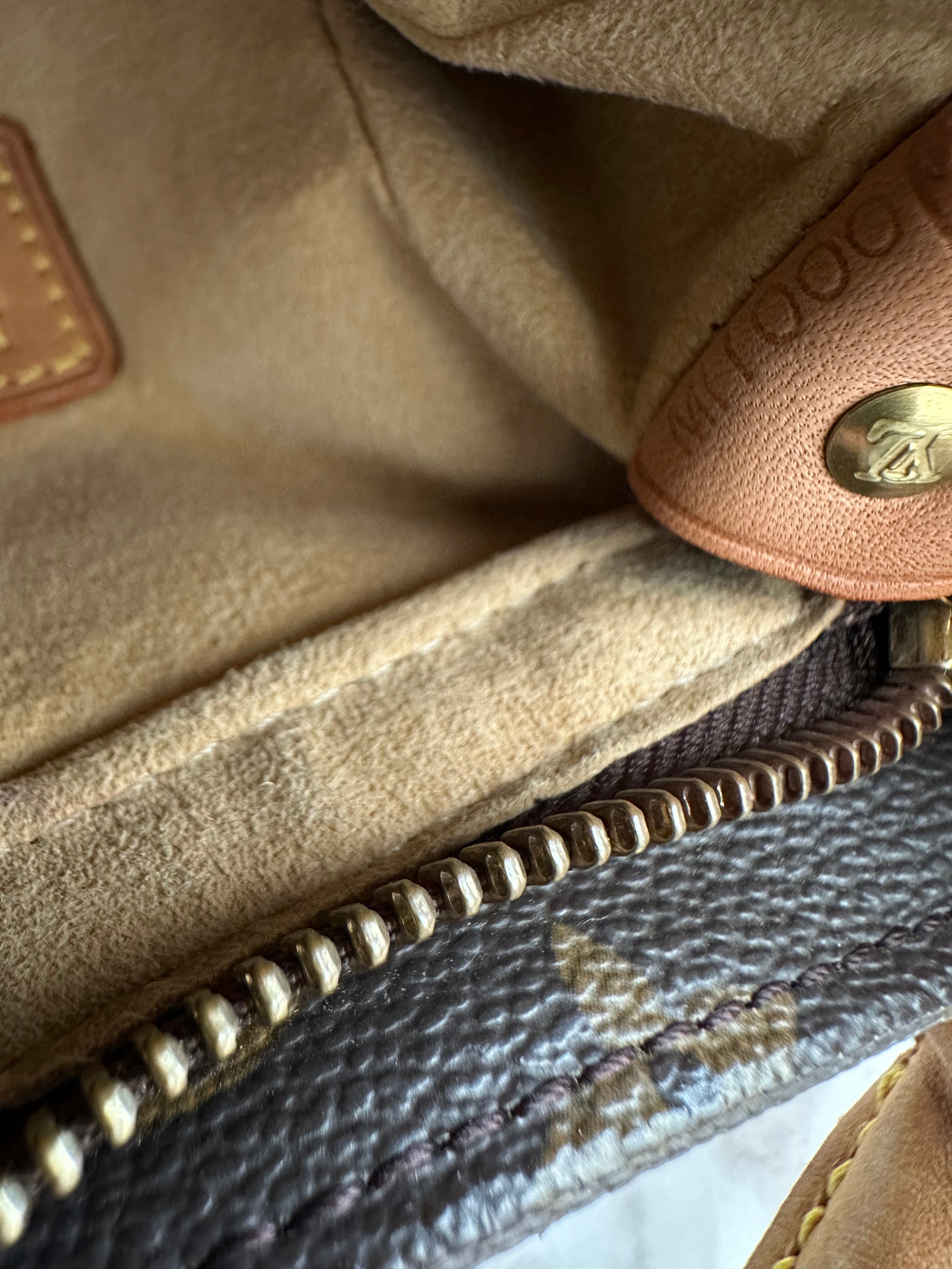 Louis Vuitton Looping GM