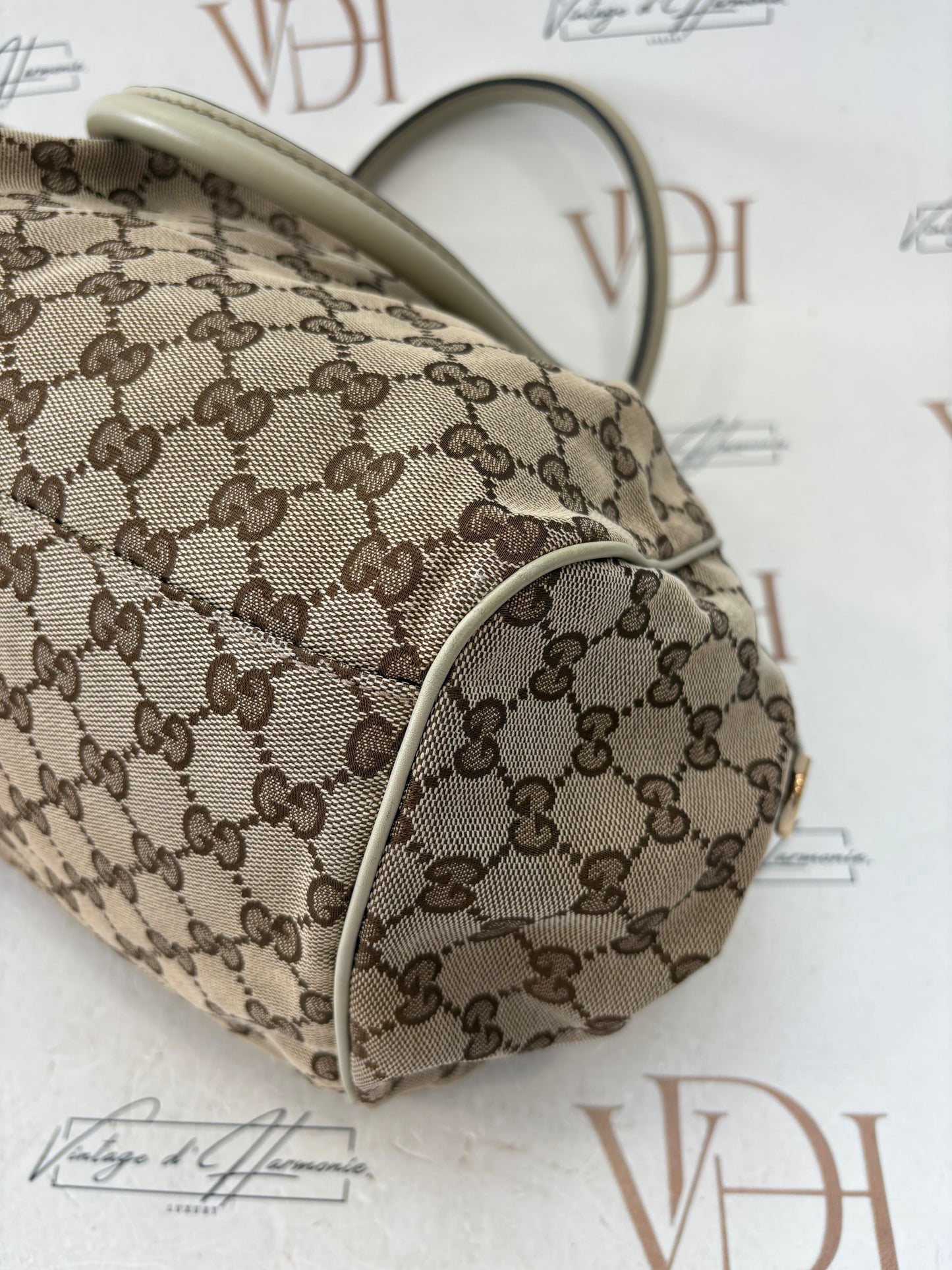 201052 - Gucci Sukey