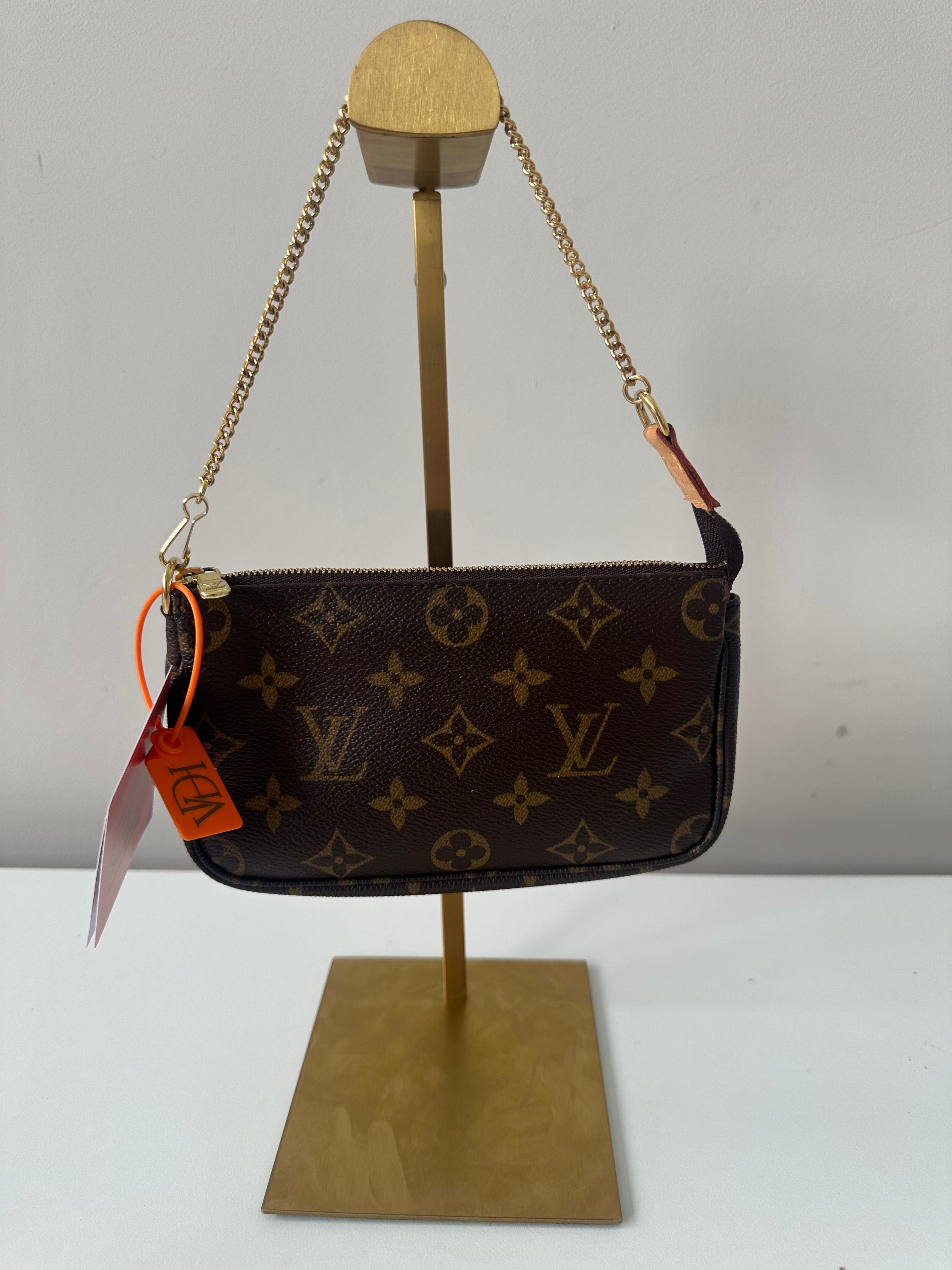 Louis Vuitton pochette