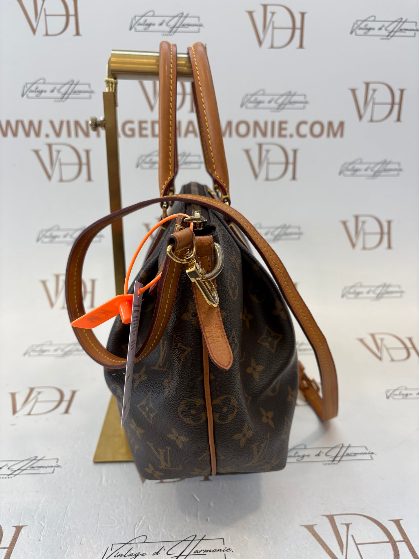 383820 - Louis Vuitton Turenne
