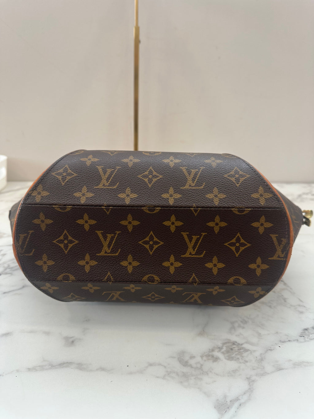 Louis Vuitton Ellipse MM