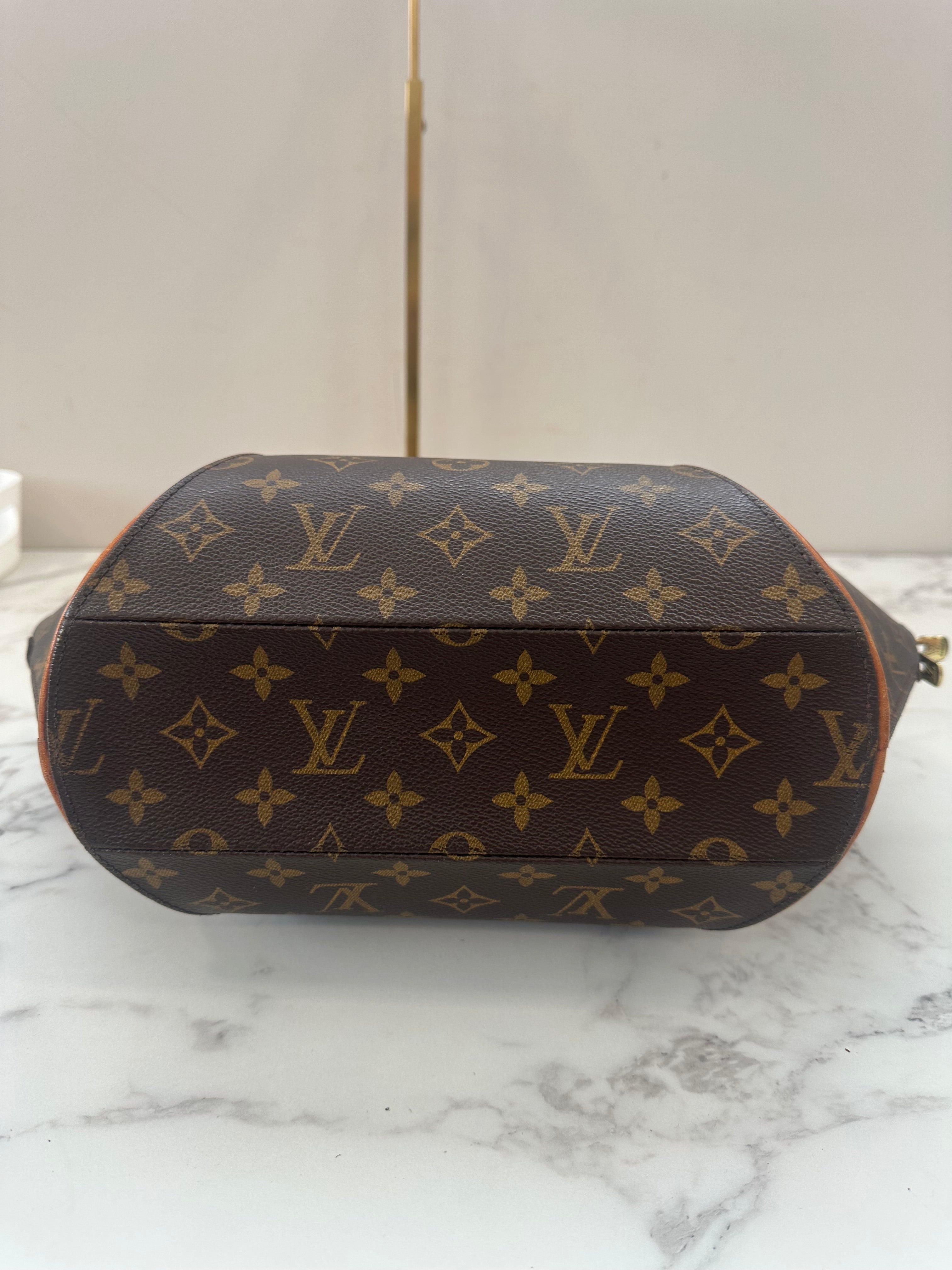 Louis Vuitton Ellipse MM