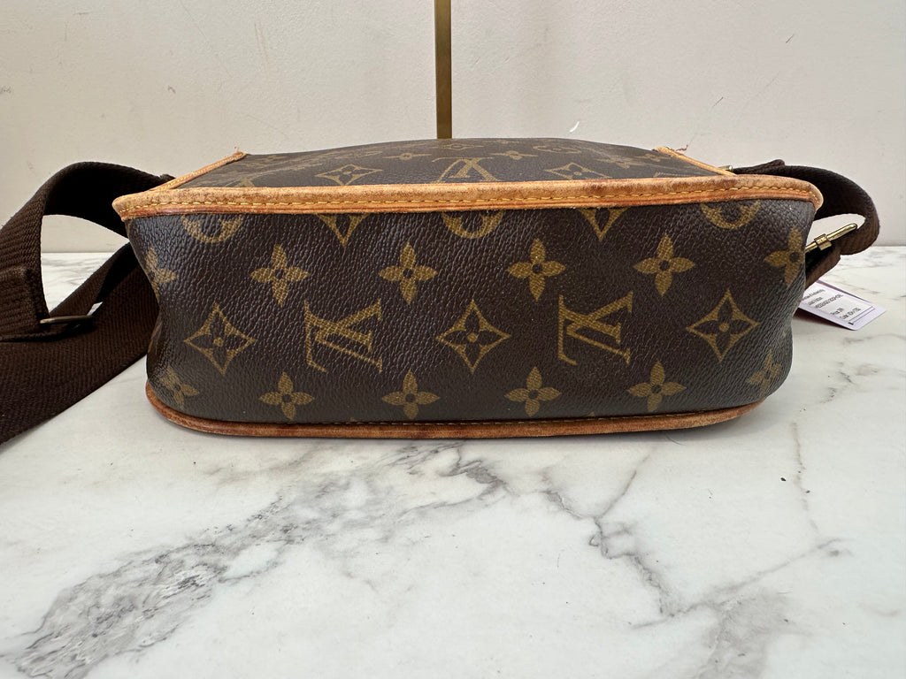 Louis Vuitton Messenger Bosphore