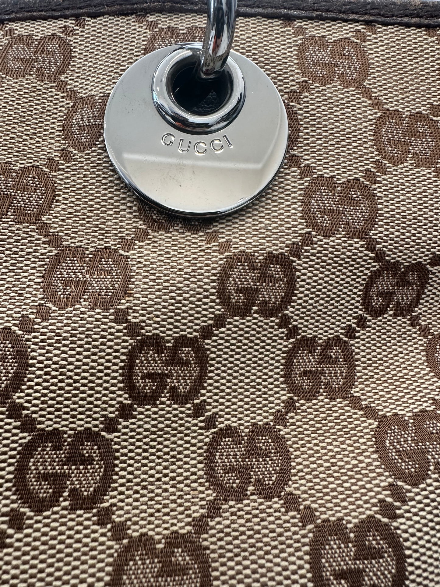 017740 - Gucci Beige Canvas