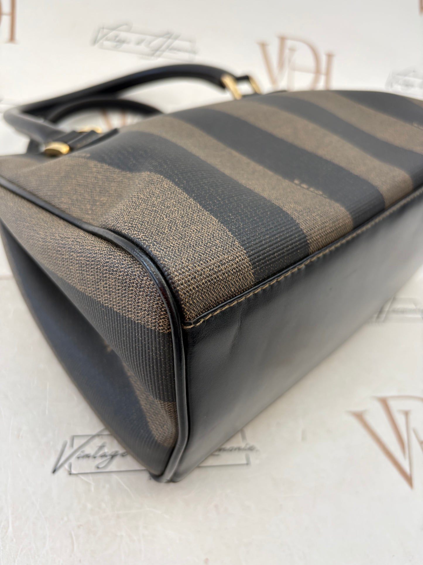 018967 - Fendi Pequin
