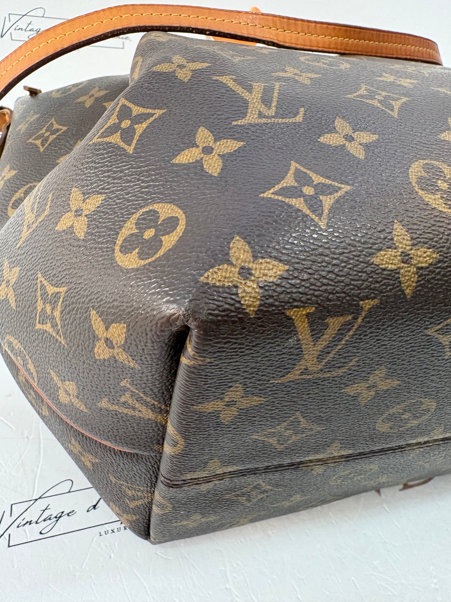 382975 - Louis Vuitton Turenne