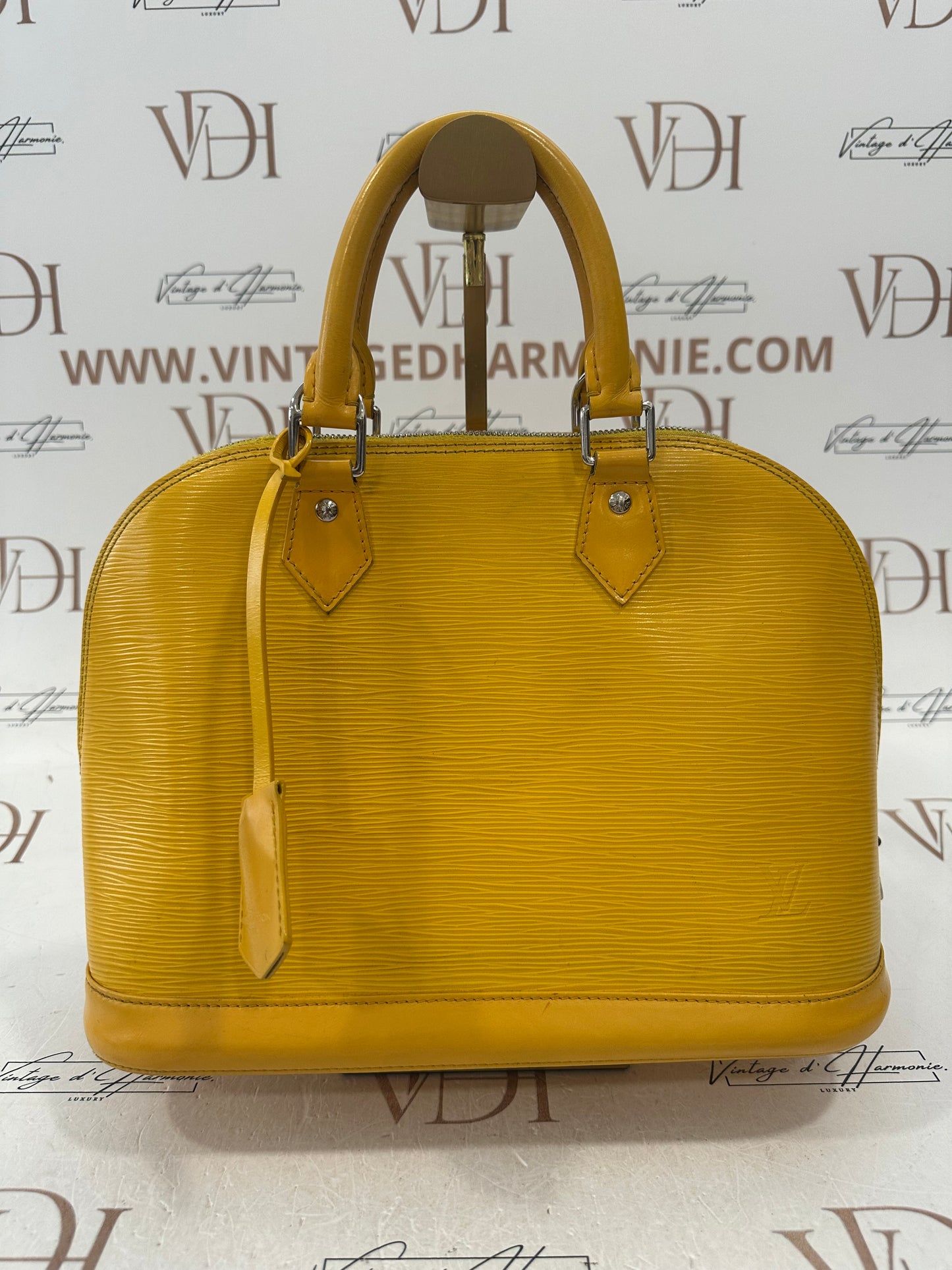 200882 - Louis Vuitton Alma Epi Yellow