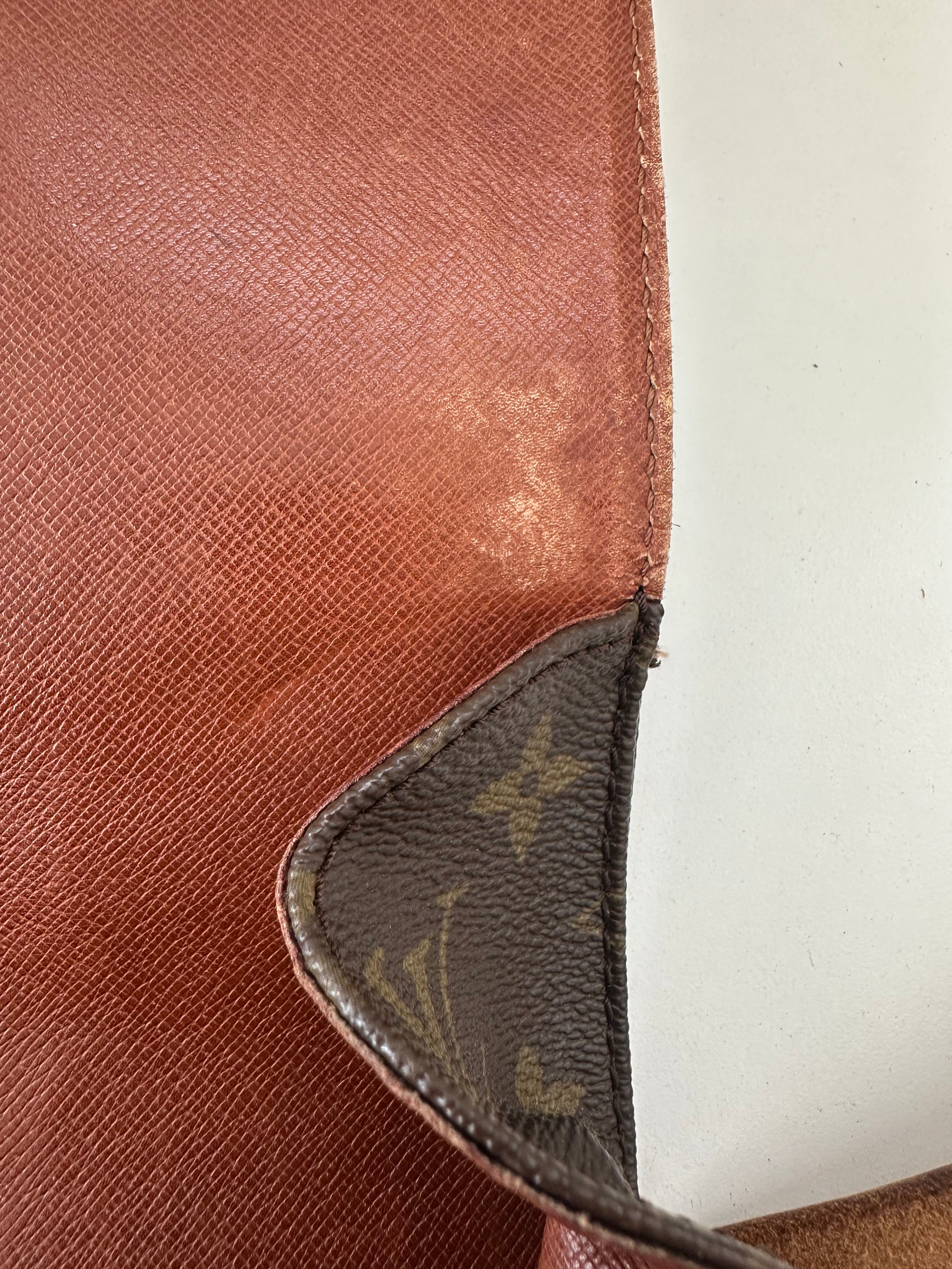 Louis Vuitton Cartouchiere GM