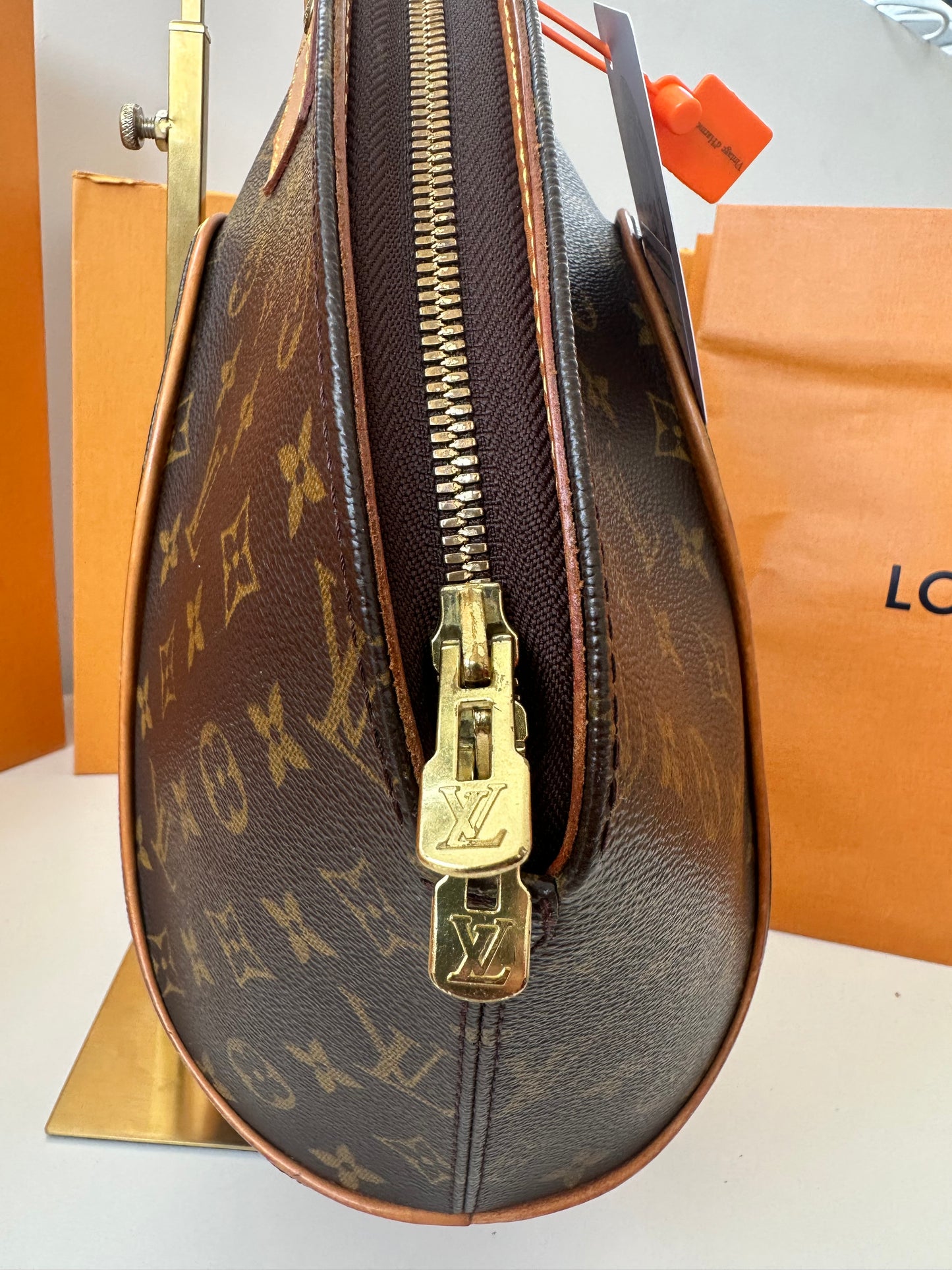 Louis Vuitton Ellipse MM