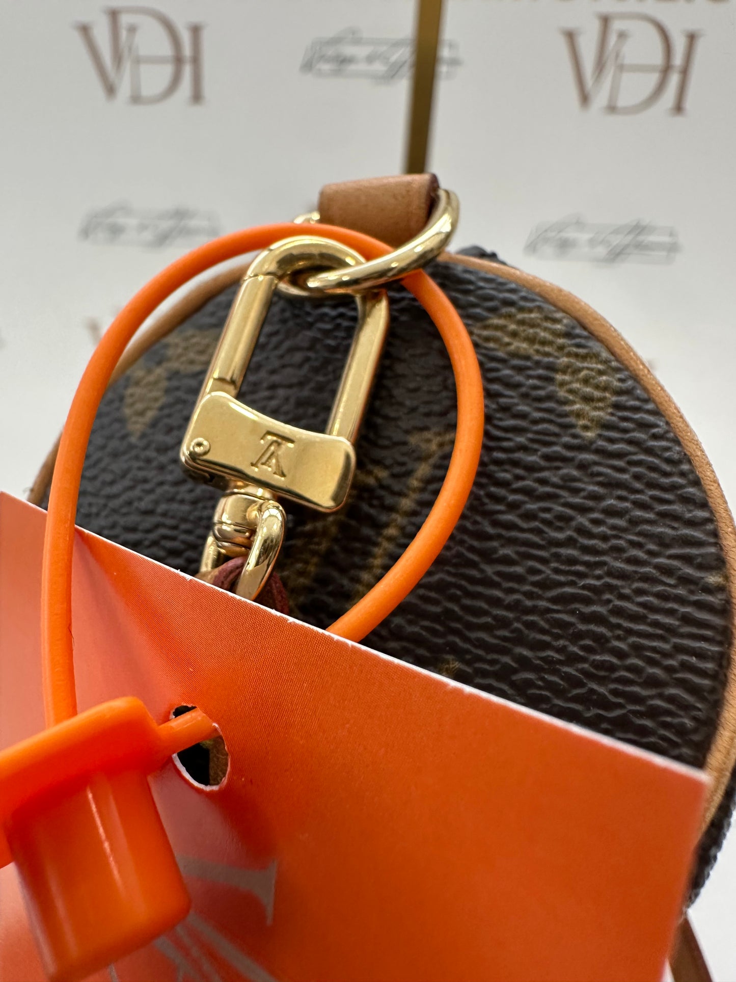 016885 - Louis Vuitton Papillon Pouch