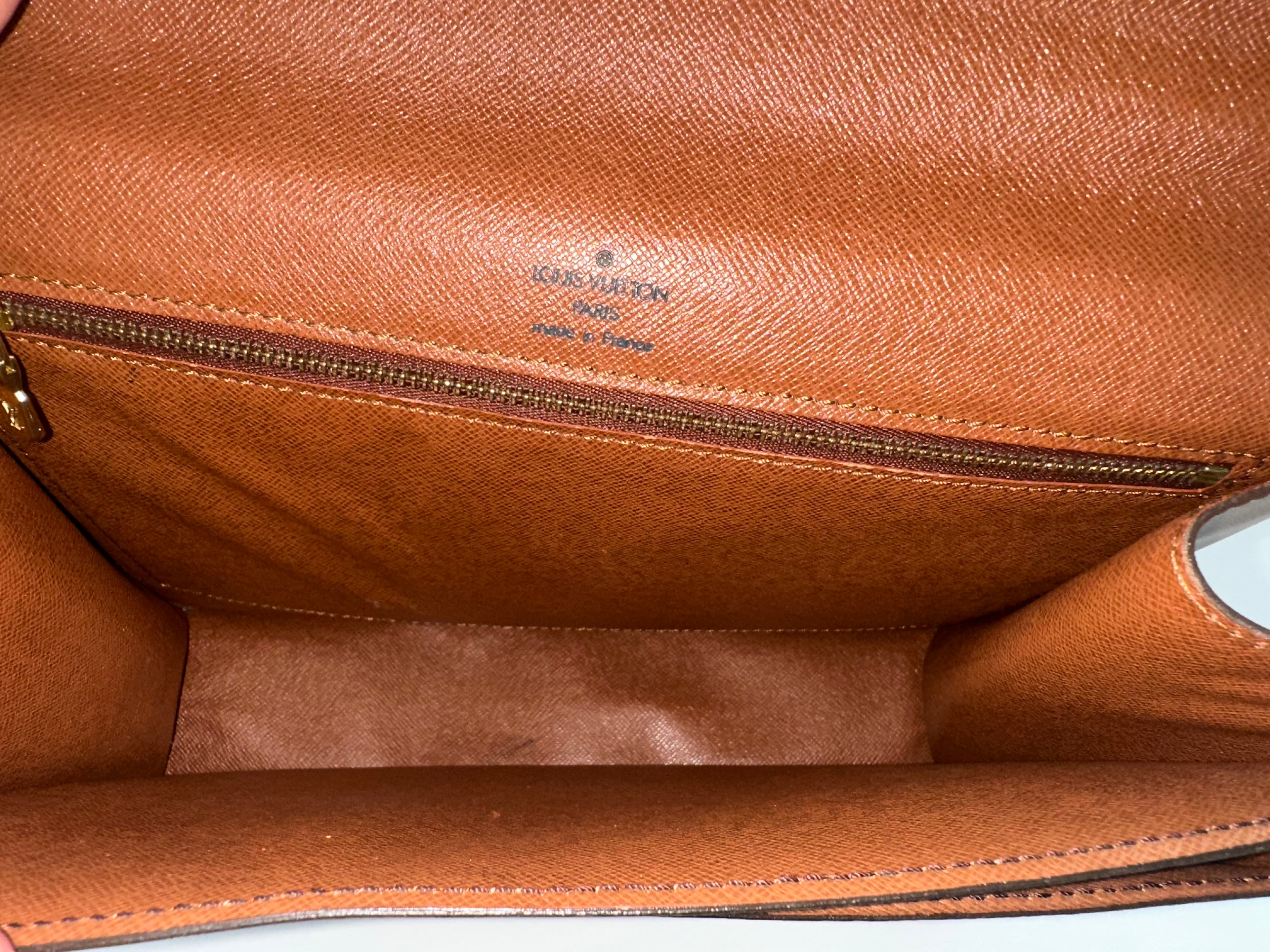 Louis Vuitton Monceau 28