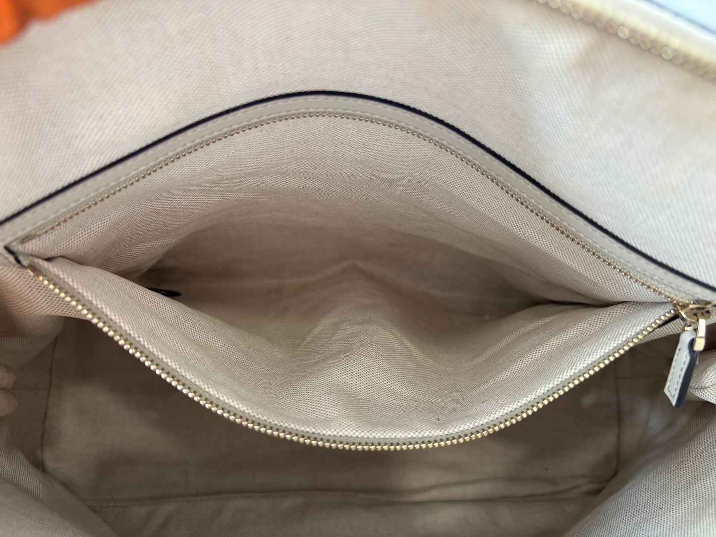 201061 - Gucci Tote