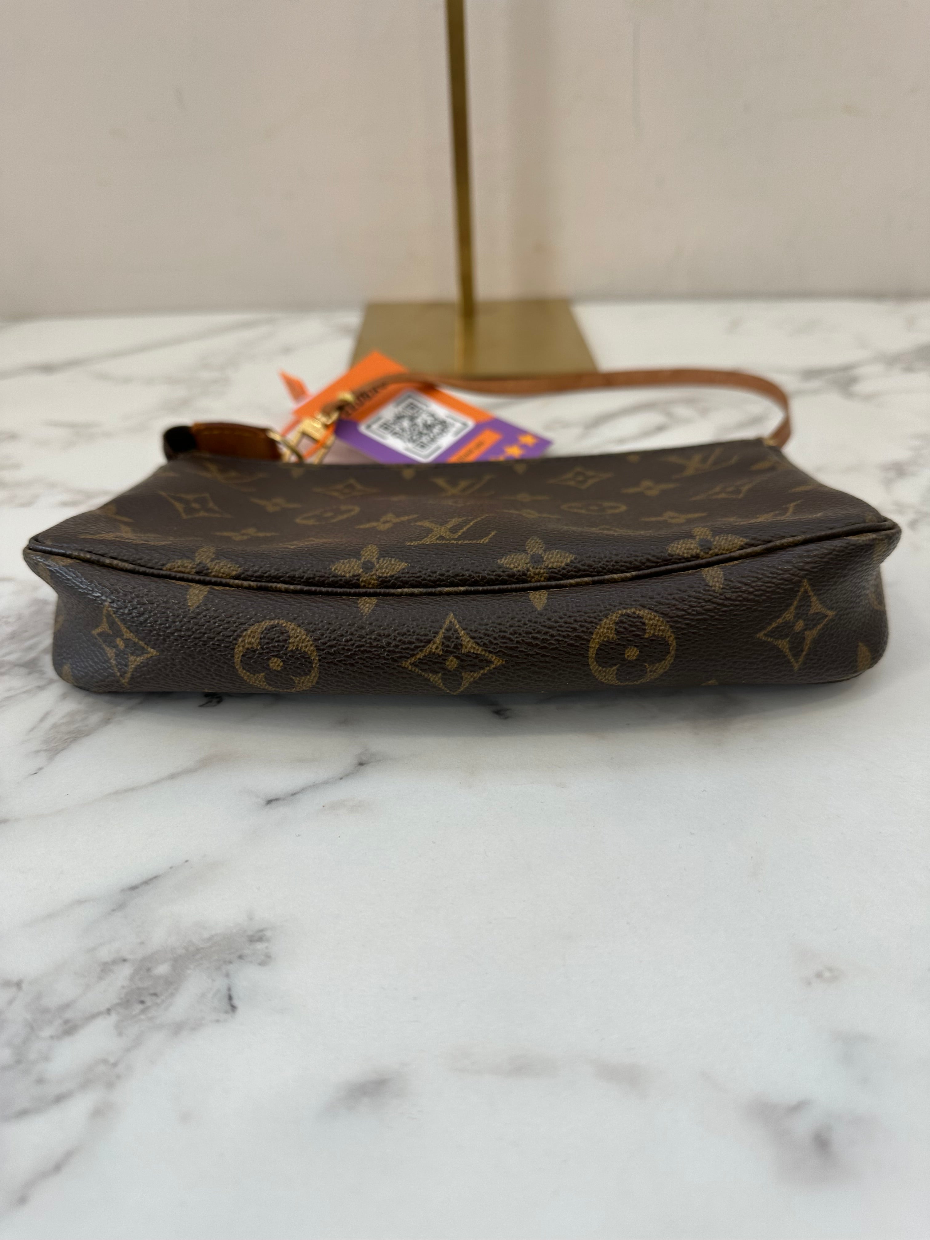 Louis Vuitton Pochette Accessoires
