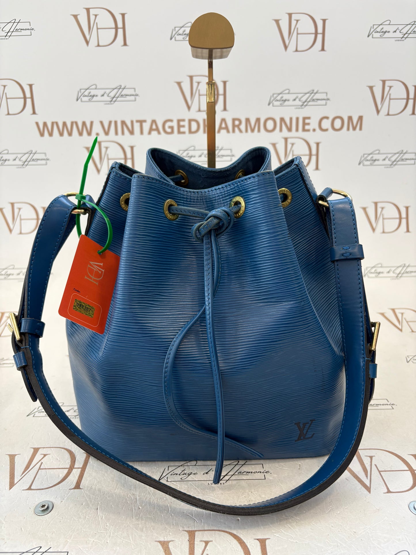 017137 - Louis Vuitton Epi Petit Noé