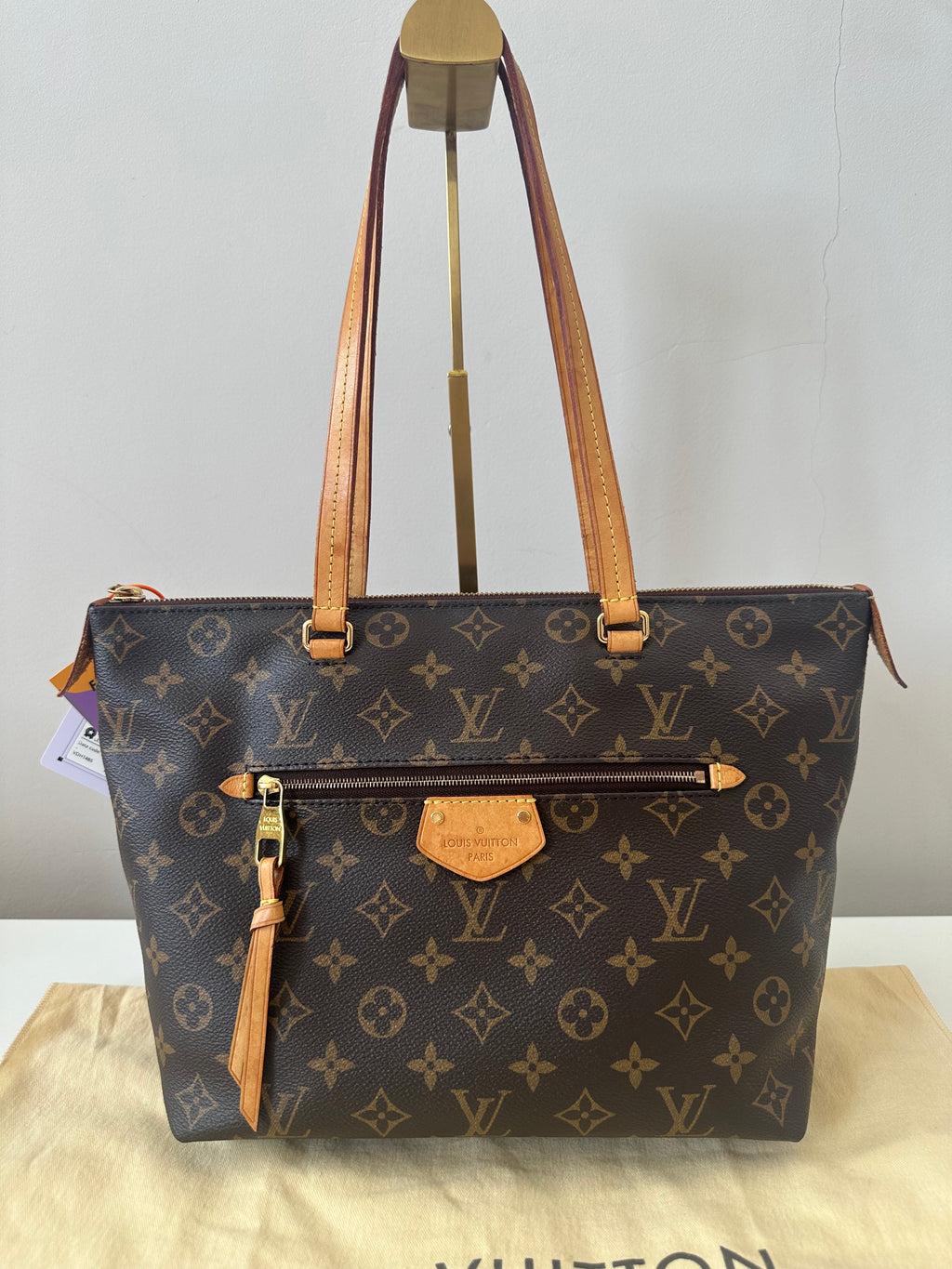 Louis Vuitton Lena