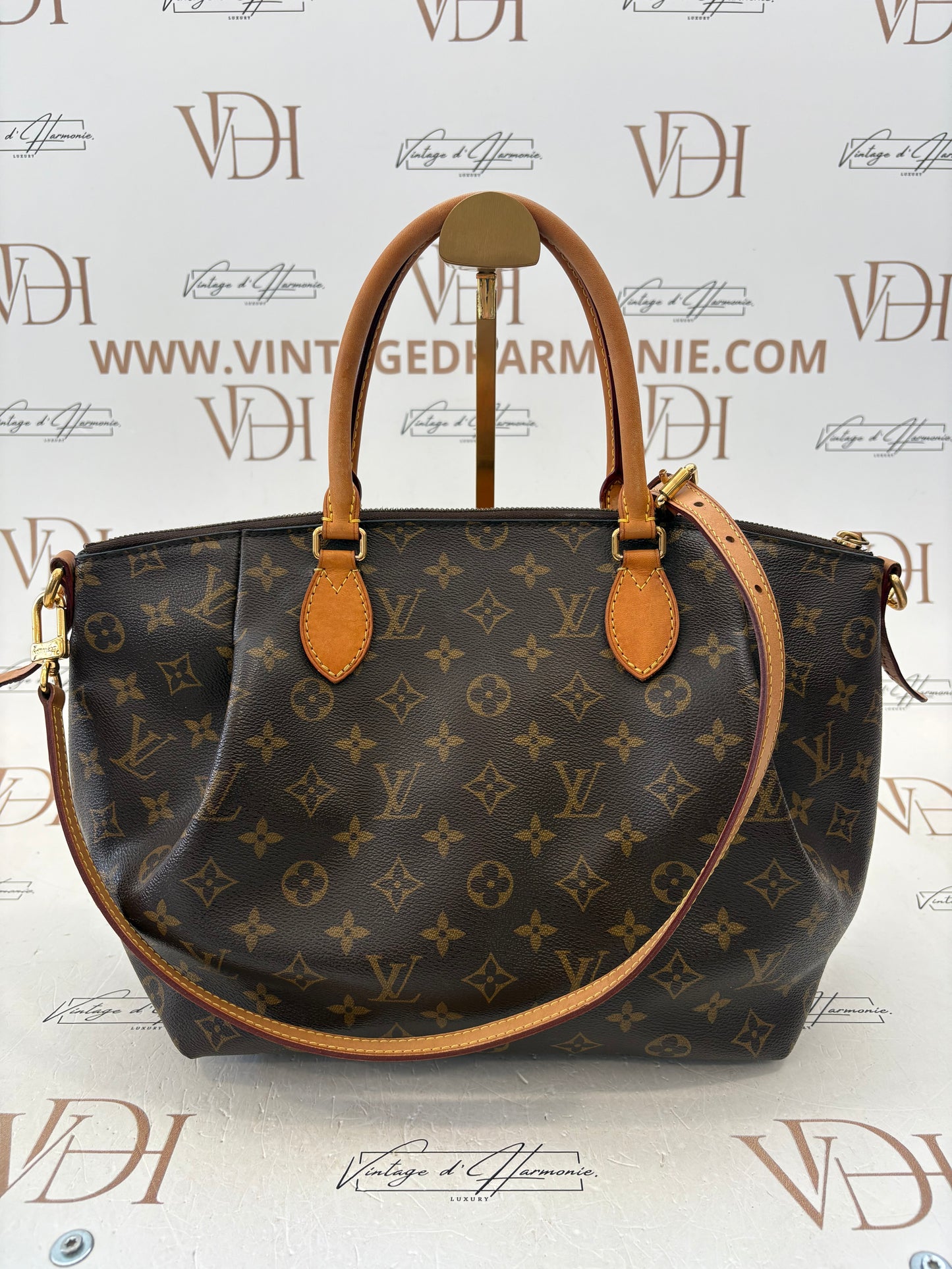 384088 - Louis Vuitton Turenne