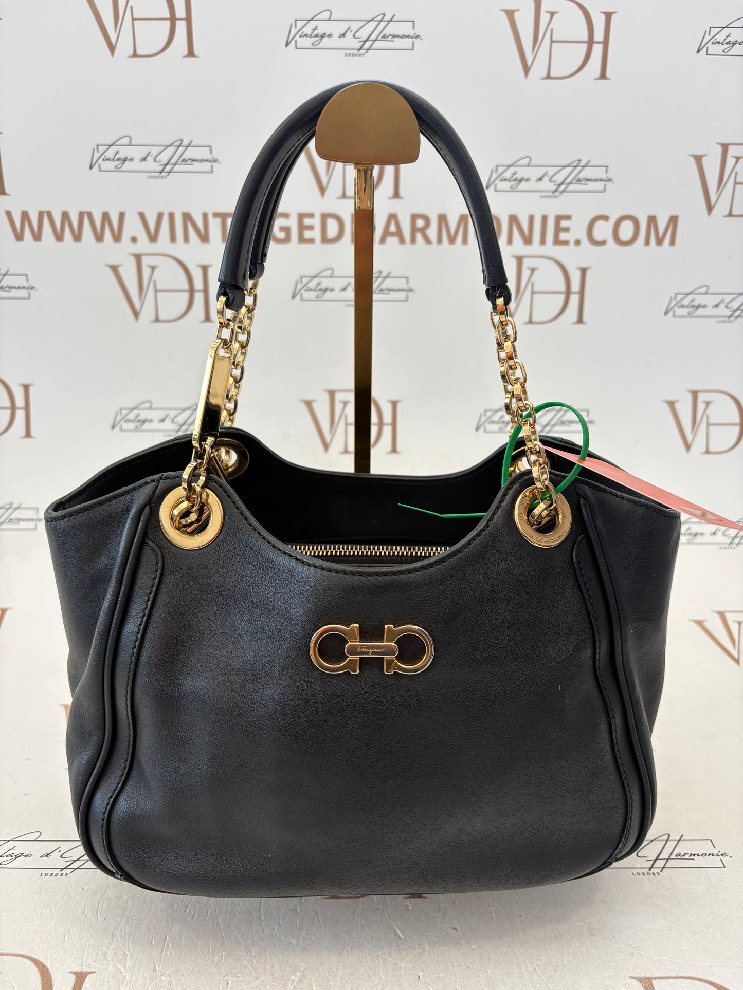 017240 - Salvatore Ferragamo