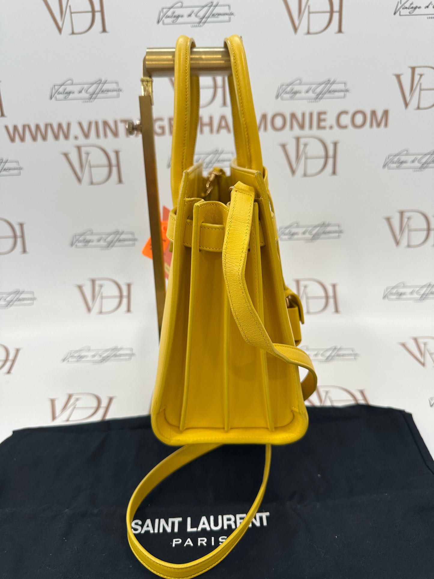 382221 - Saint Laurent Sac De Jour Baby Yellow