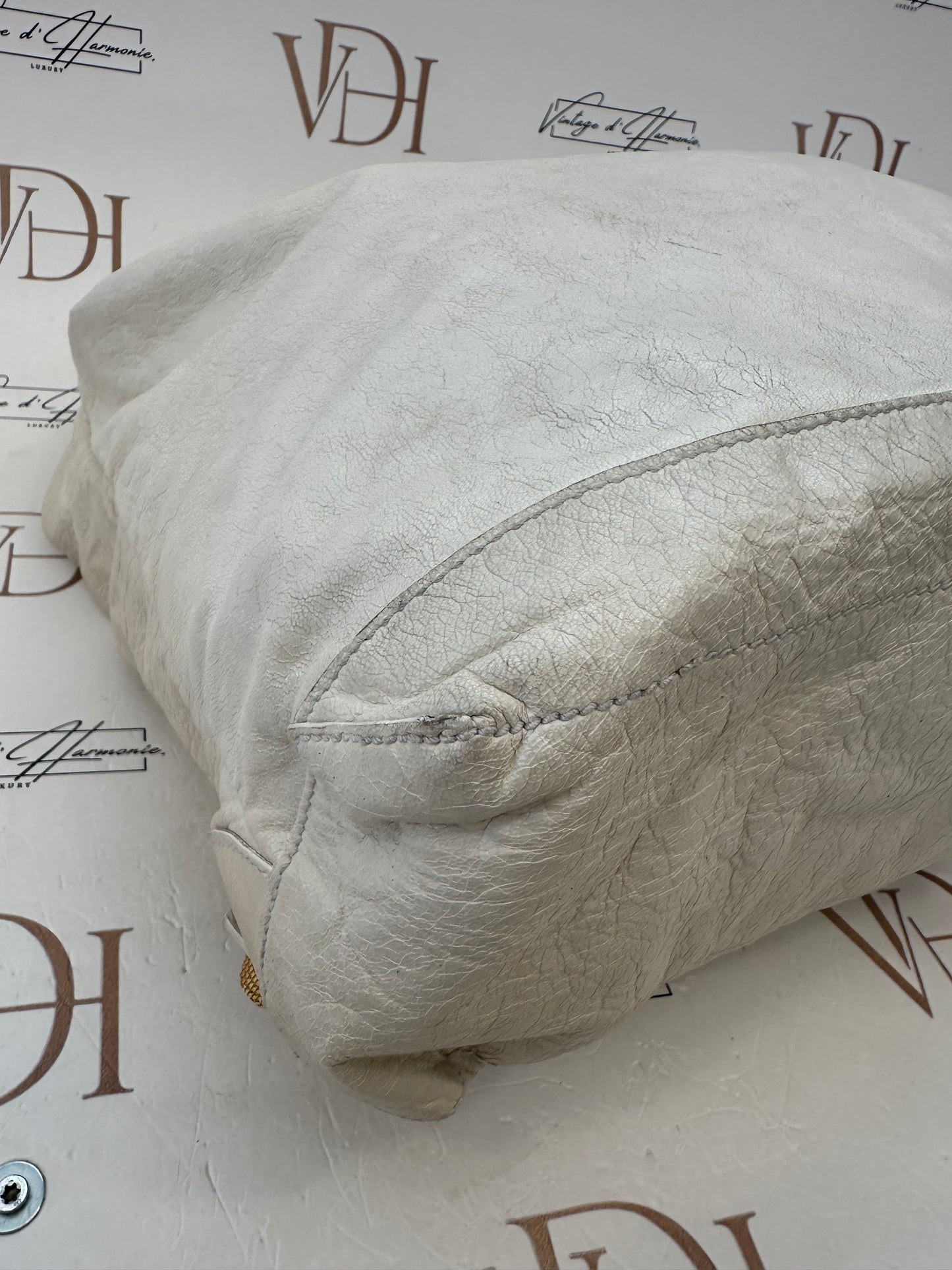 017790 - Balenciaga White Giant