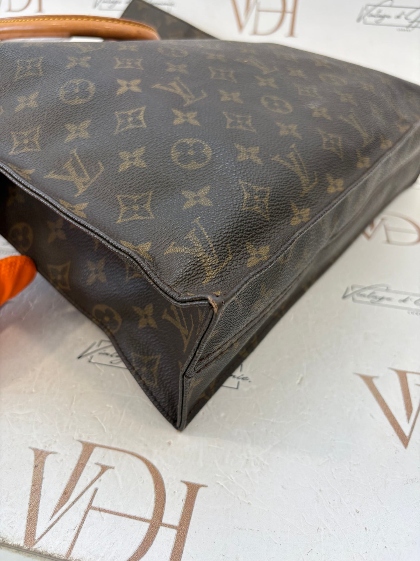 018779 - Louis Vuitton Sac Plat