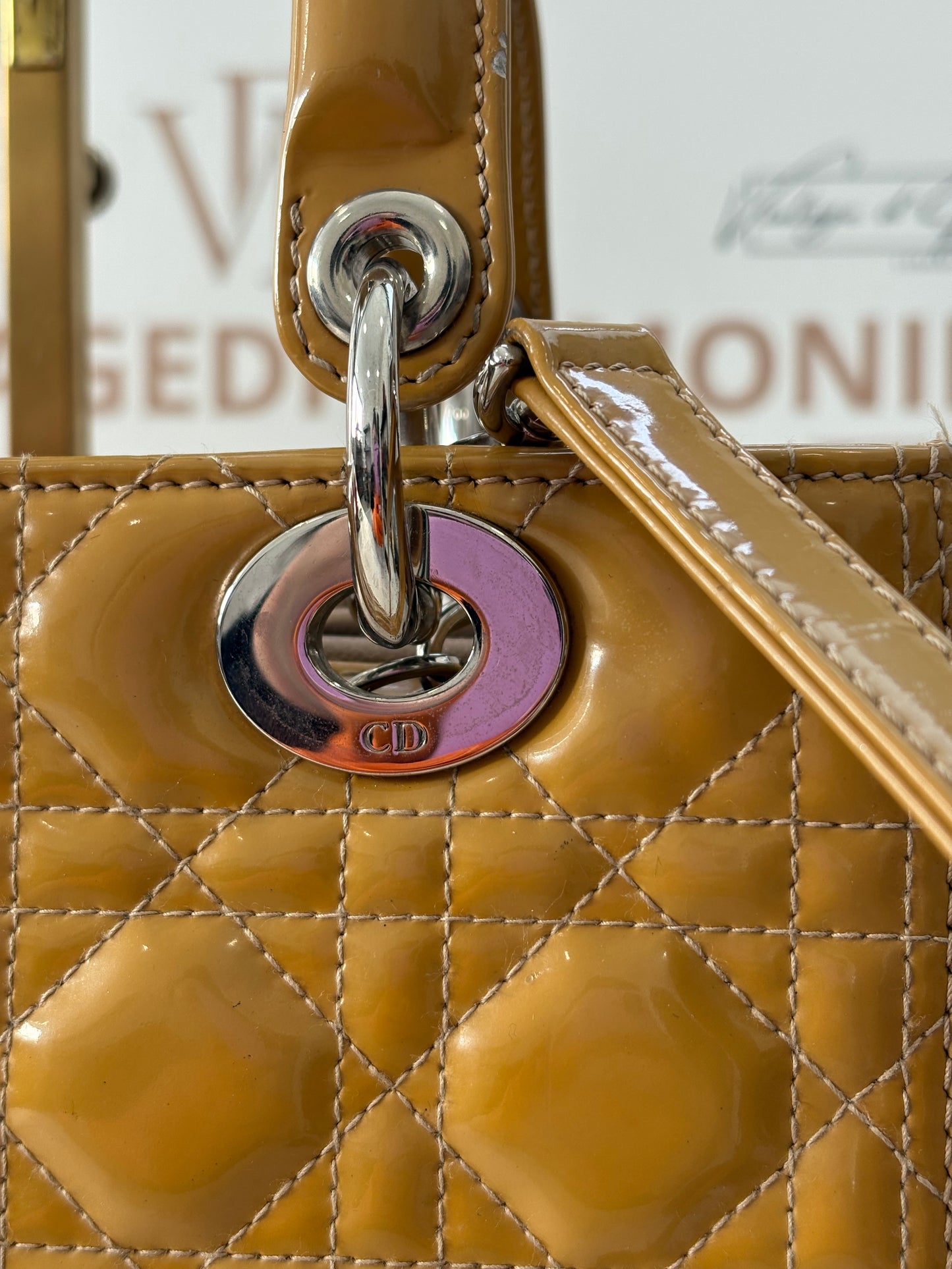 383847 - Dior Lady