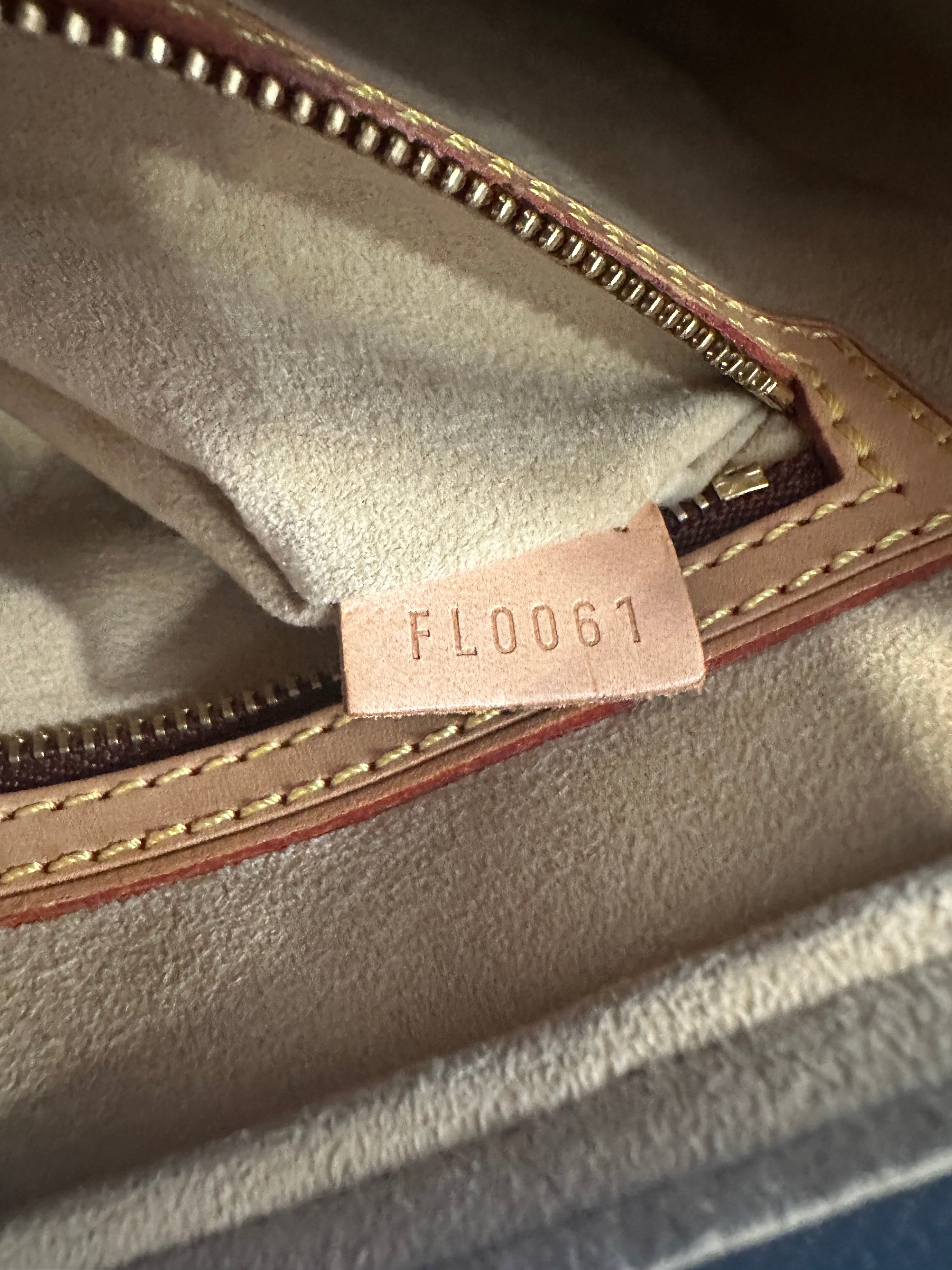 Louis Vuitton Looping MM