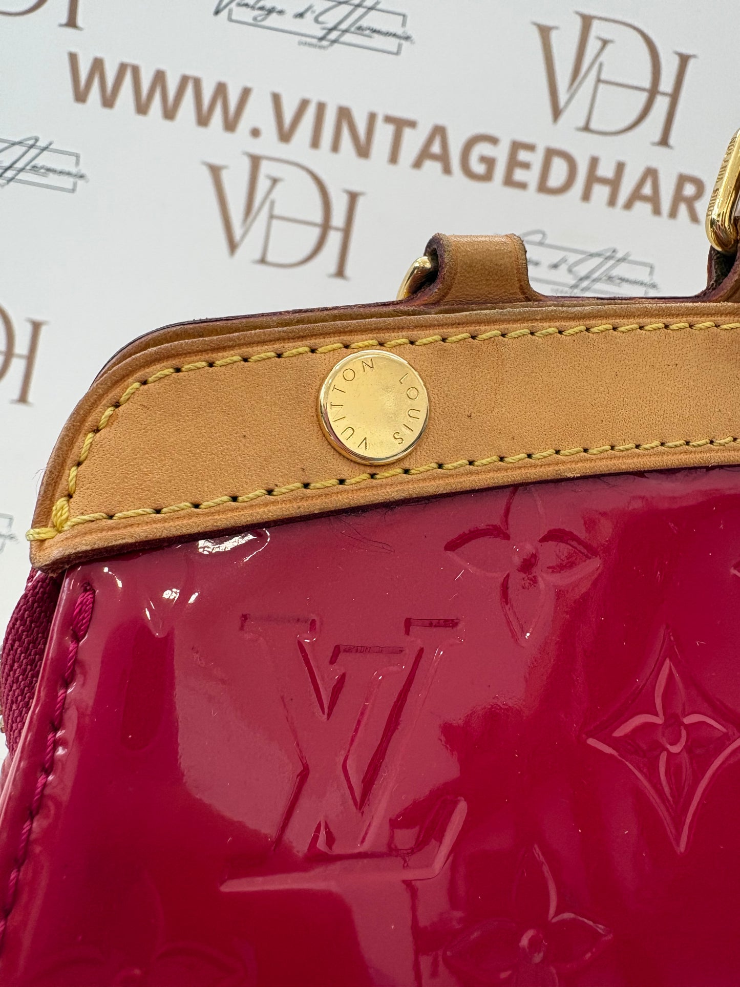 382700 - Louis Vuitton Brea