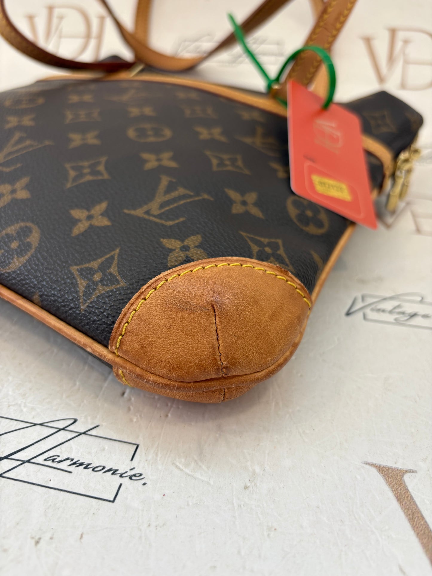 017122 - Louis Vuitton Coussin GM