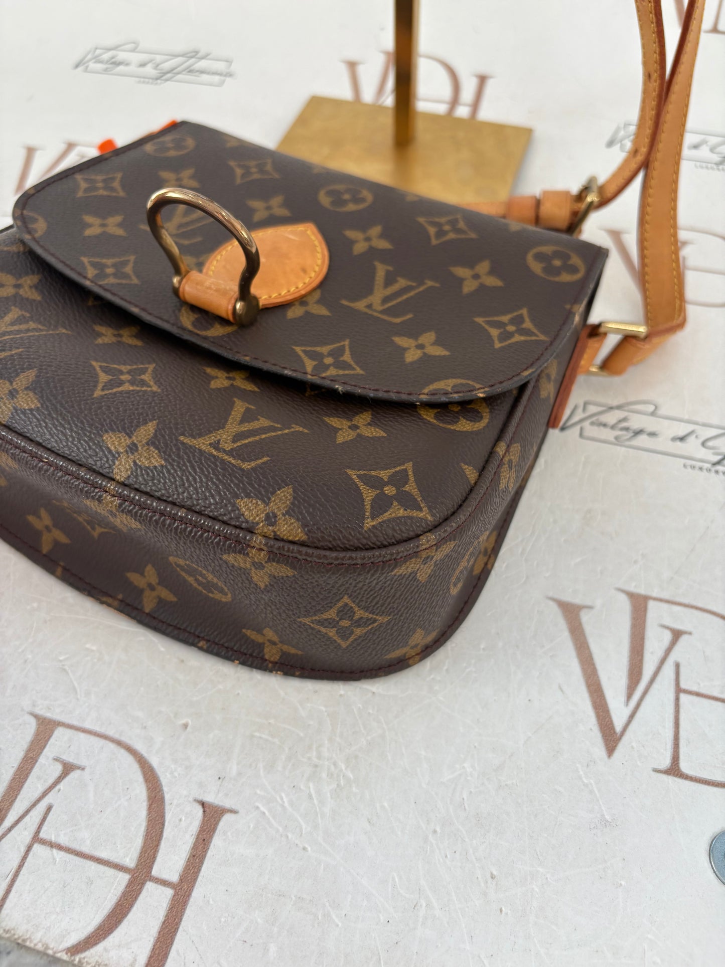 018181 - Louis Vuitton Saint Cloud MM