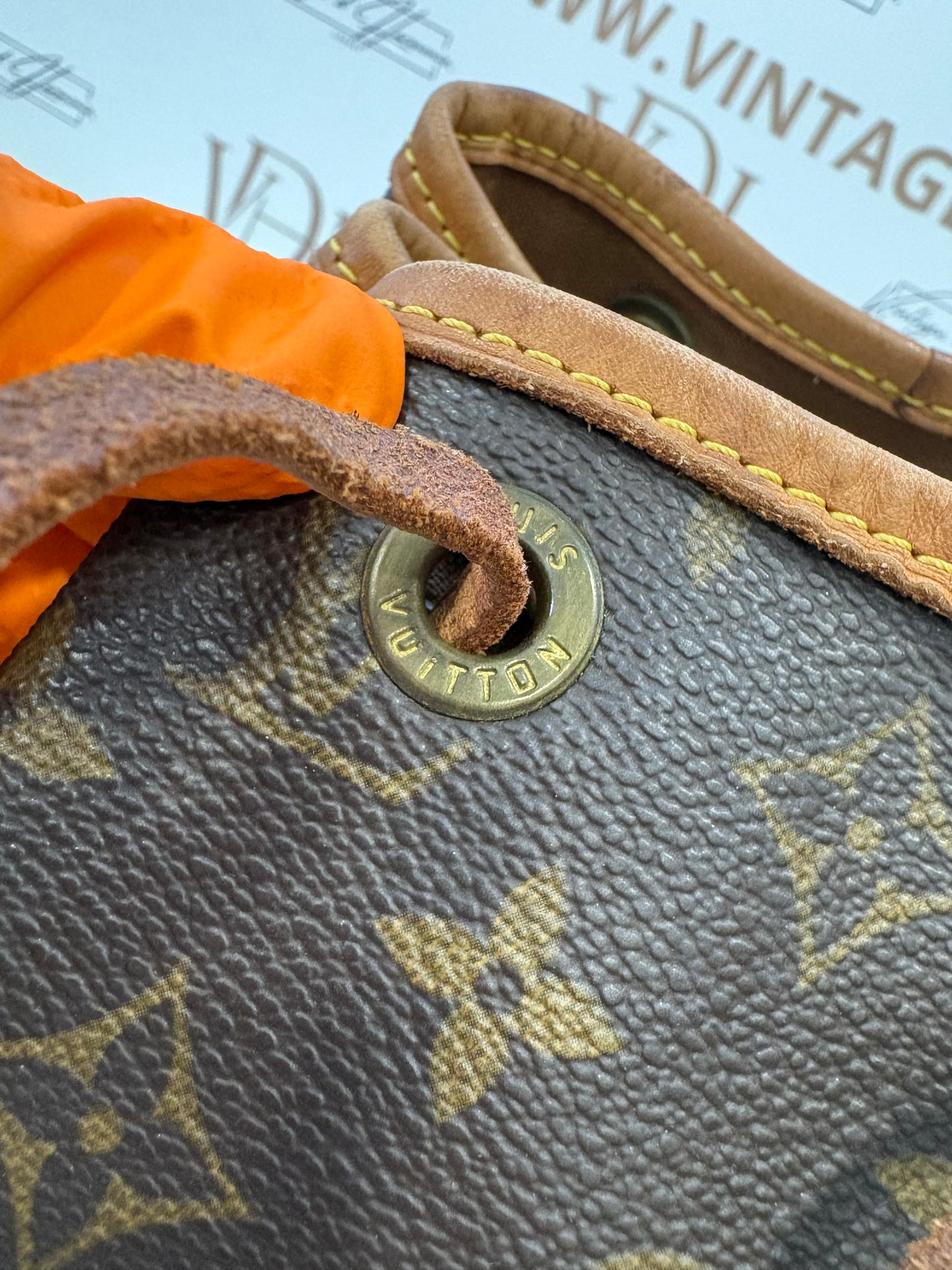 017658 - Louis Vuitton Montsouris MM