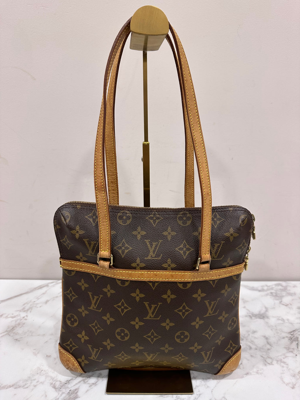 Louis Vuitton Coussin GM